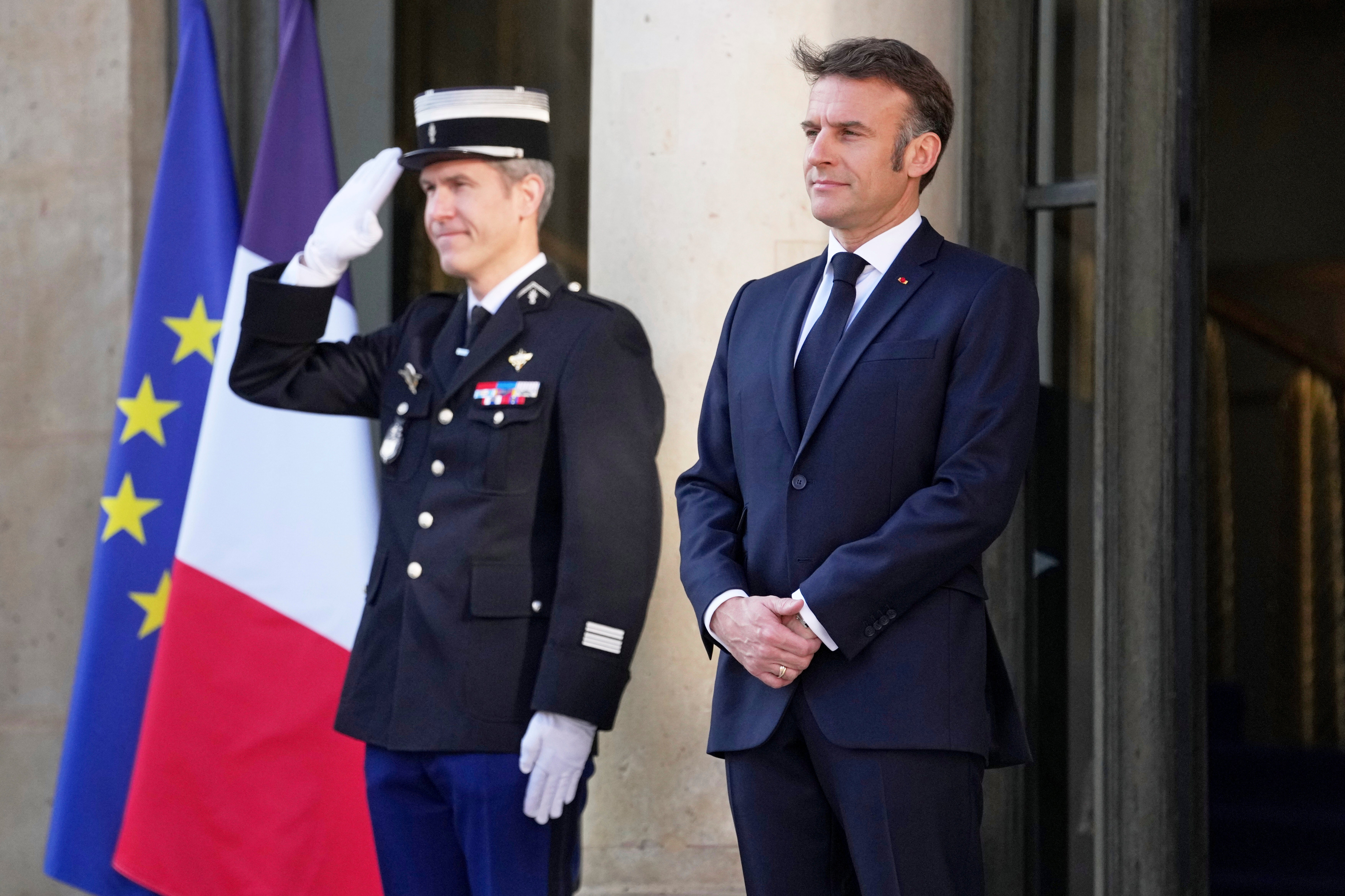 Macron awaits world leaders