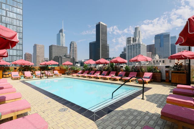 <p>The rooftop pool at the Freehand Los Angeles boasts 360° views of the city</p>