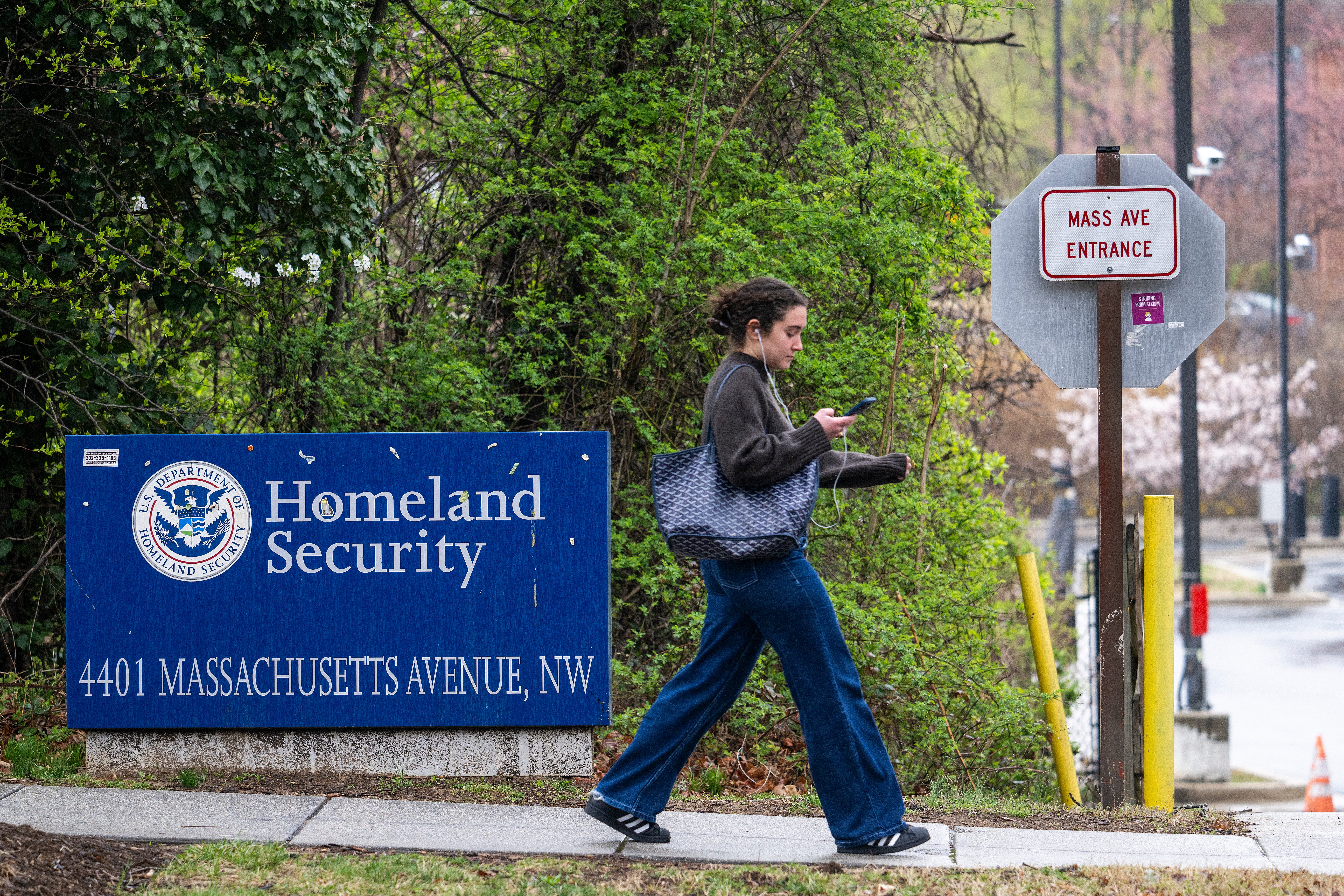 DHS staffer facing ‘serious punishment’ for including journalist in email thread