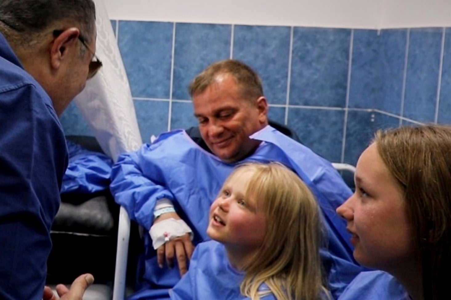 Amr Hanafi meets with survivors in hospital