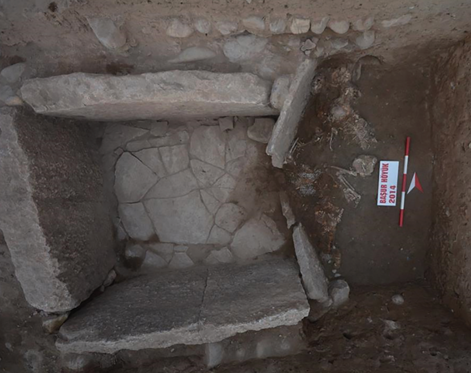 Skeletons of sacrificed adolescents found at ancient Mesopotamian tomb
