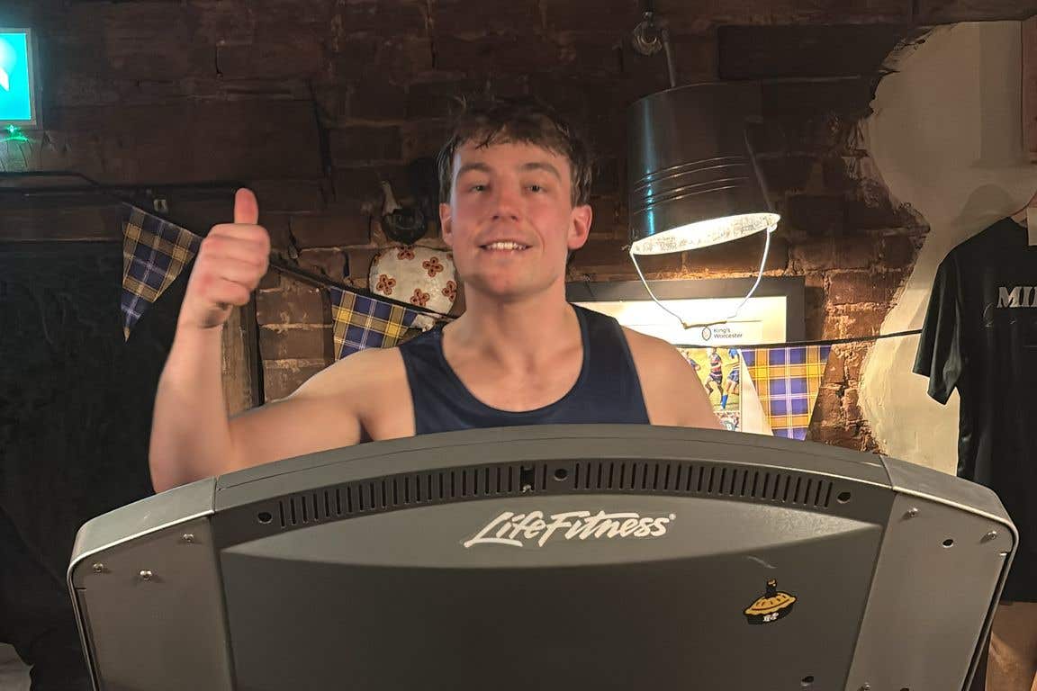 Joe Pritchard ran continuously for 24 hours on a treadmill in a pub to raise money for charity (Joe Pritchard)