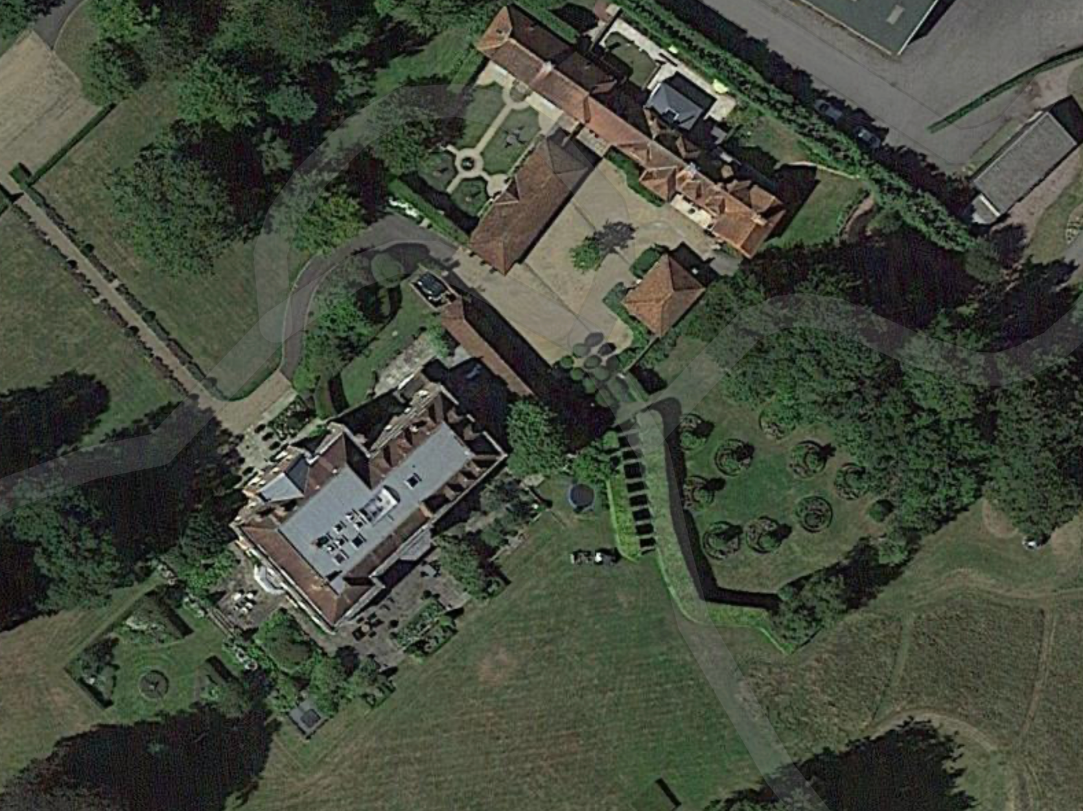 Ashe Parke House was mentioned in Jane Austen’s letters, but the current structure dates predominantly from the 1860s