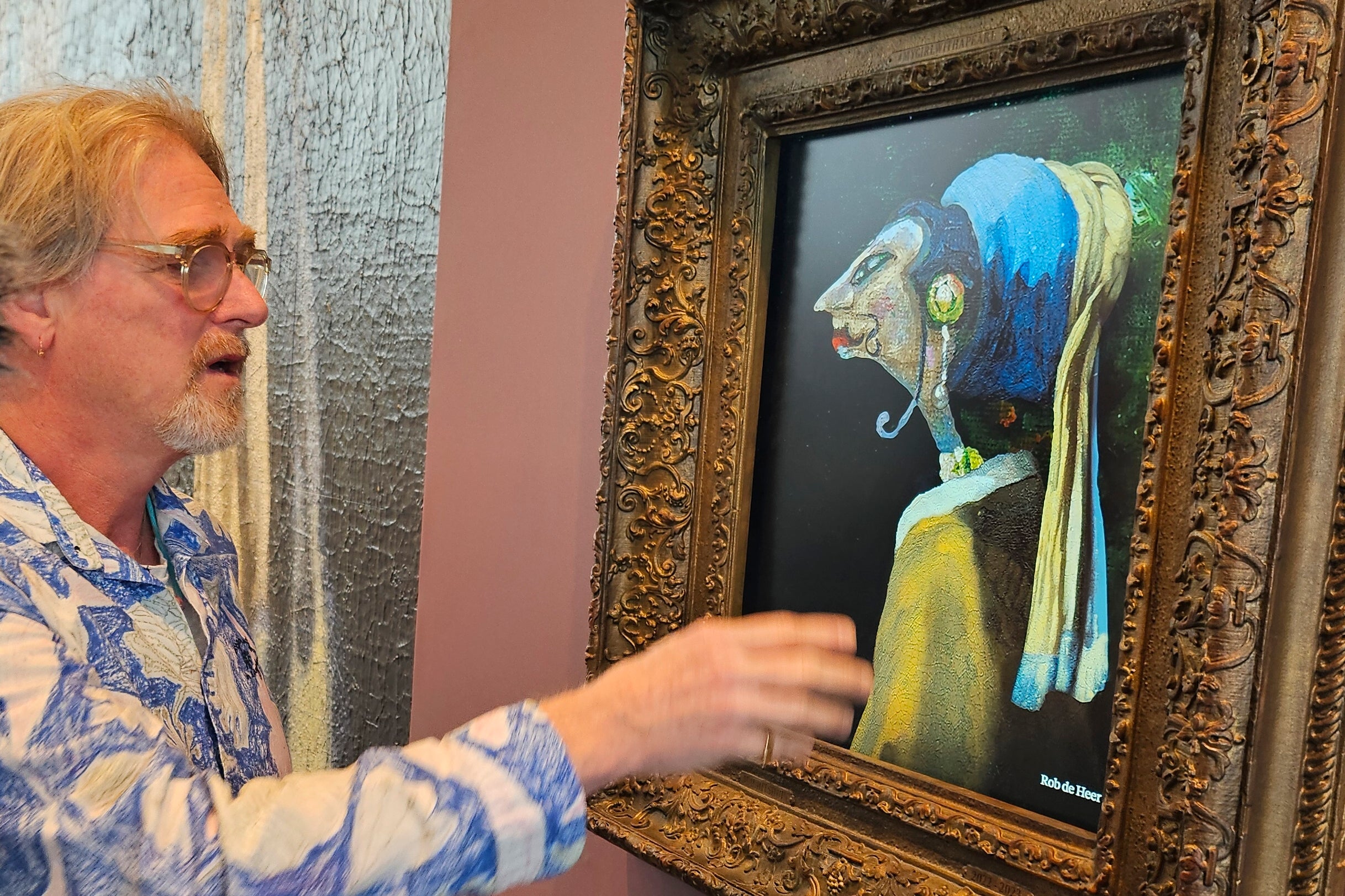 Netherlands Art Pearl Earring