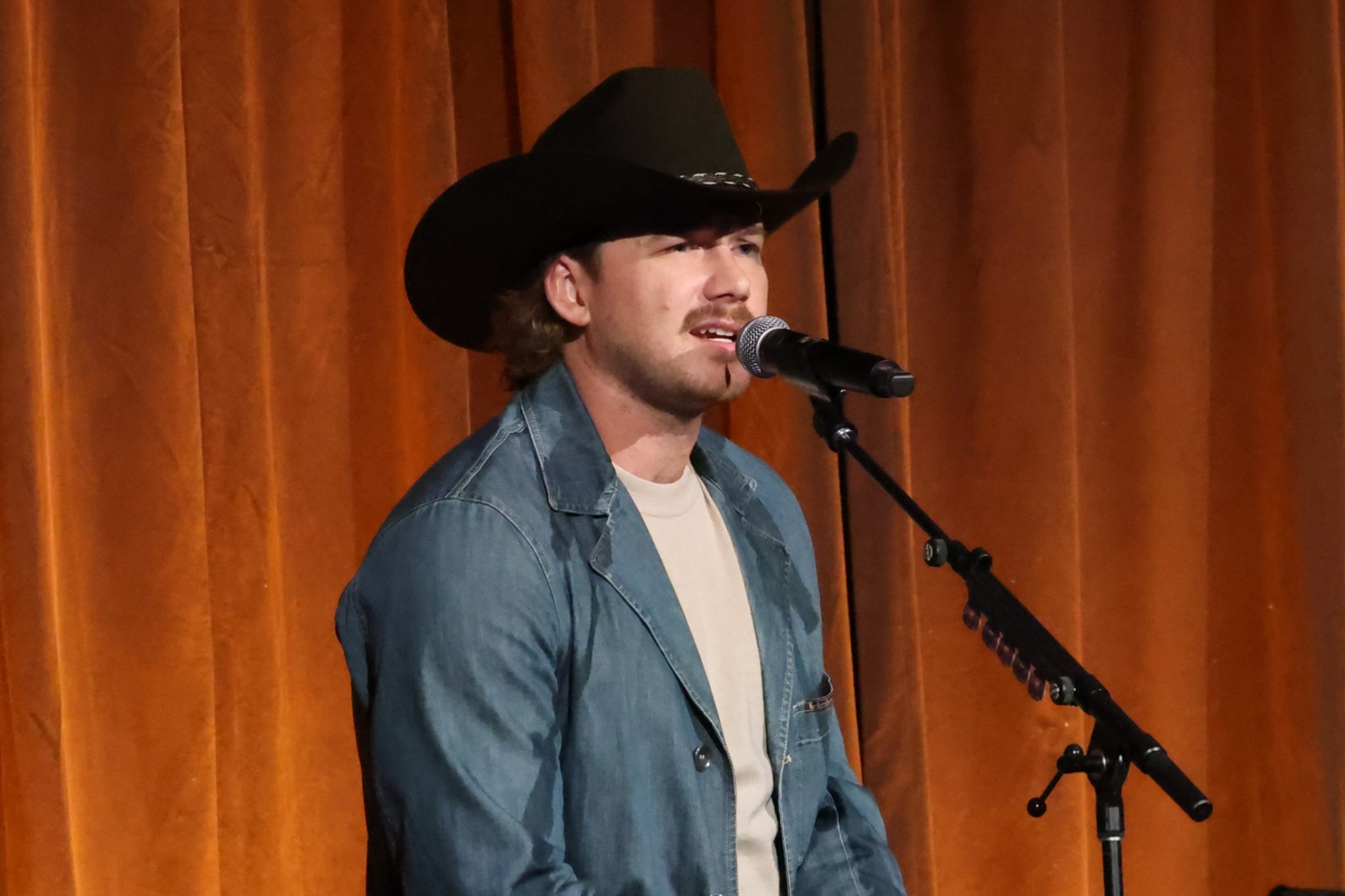 Lana Del Rey name-checked country singer Morgan Wallen in her new song
