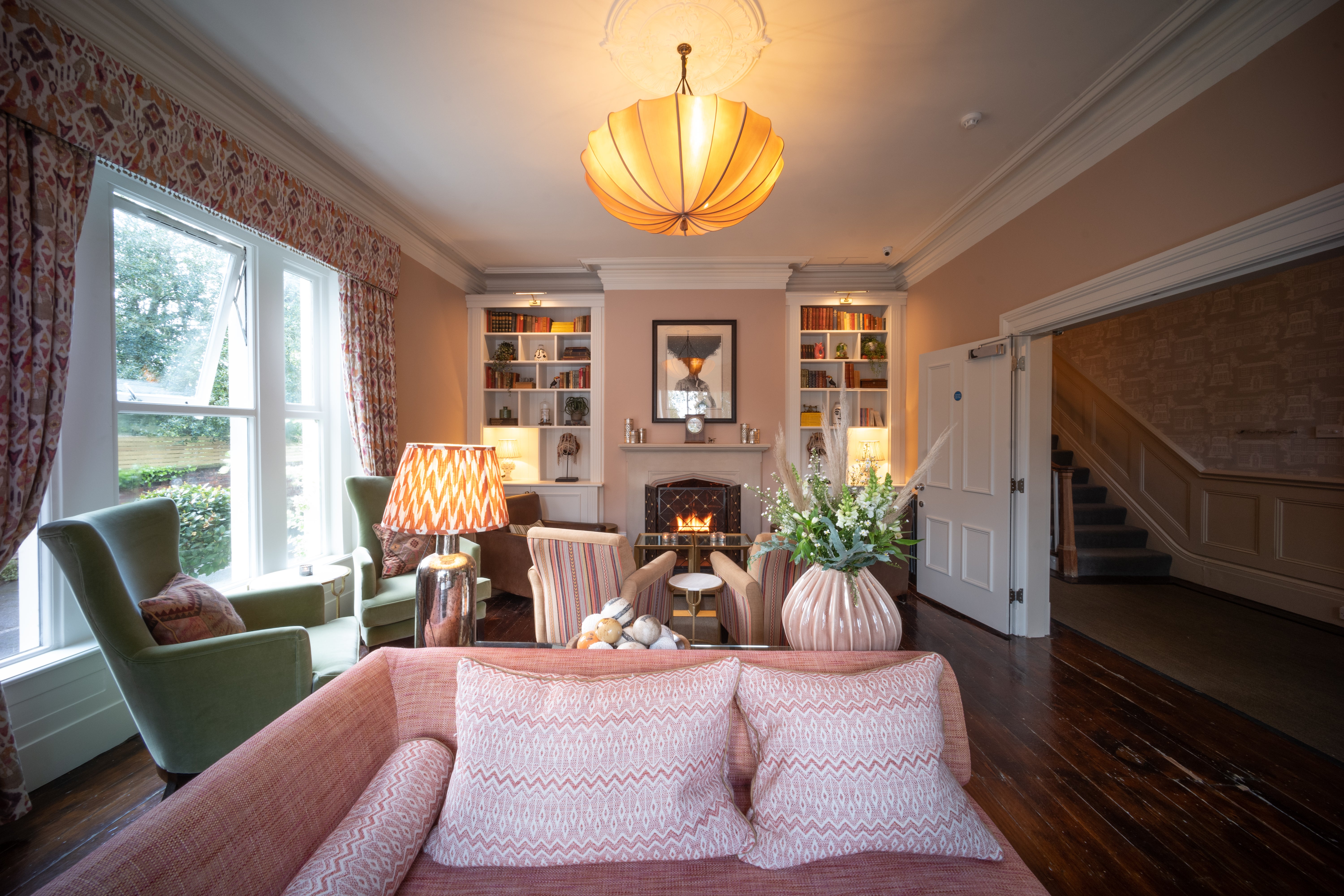 Relax in the residents’ lounge before you leave for the airport