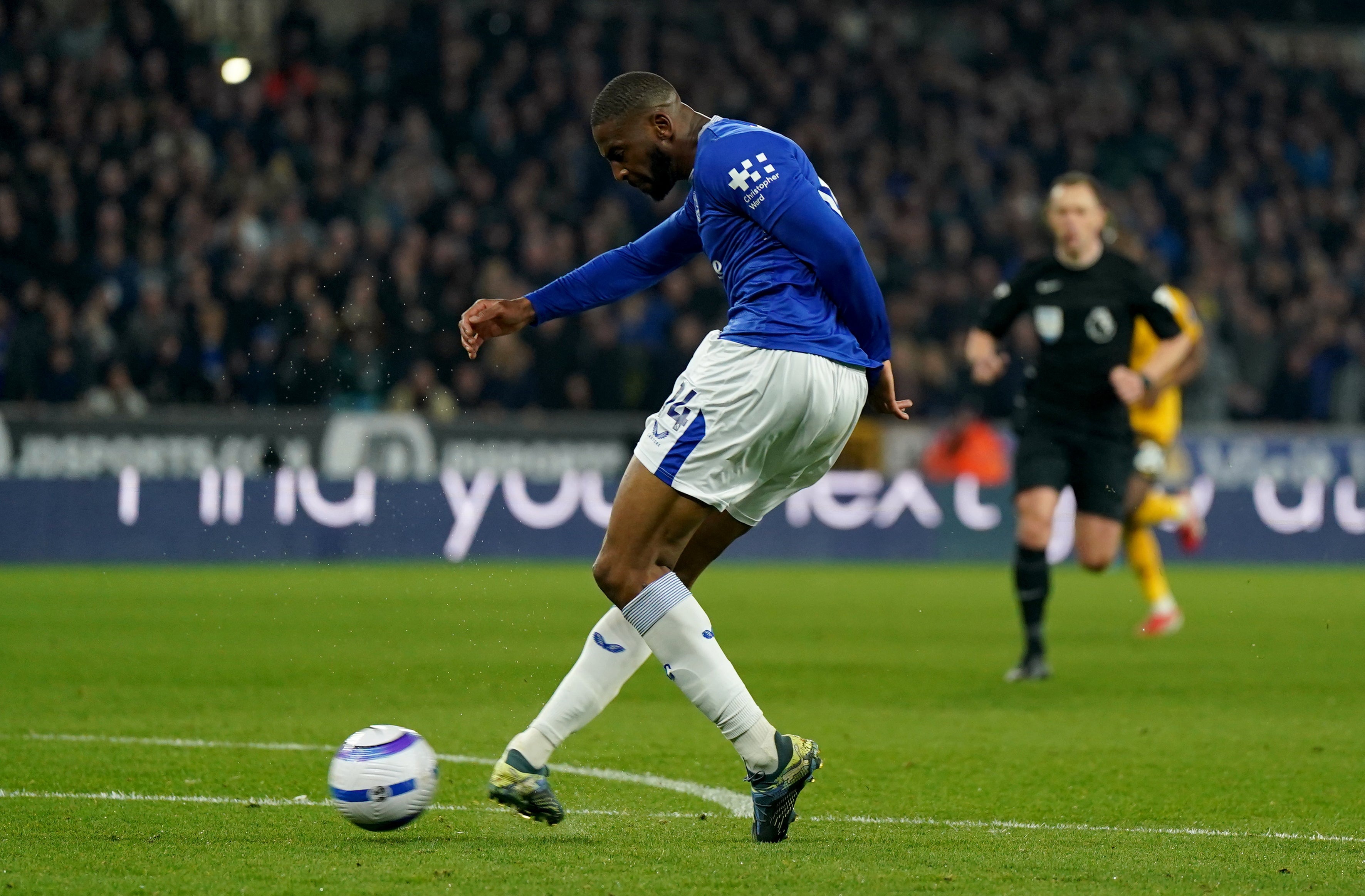 Will Beto get on the scoresheet against Arsenal?