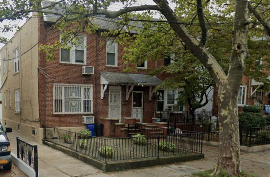 Hoyos-Foronda was illegally administering Botox from his apartment in Queens, pictured, according to police