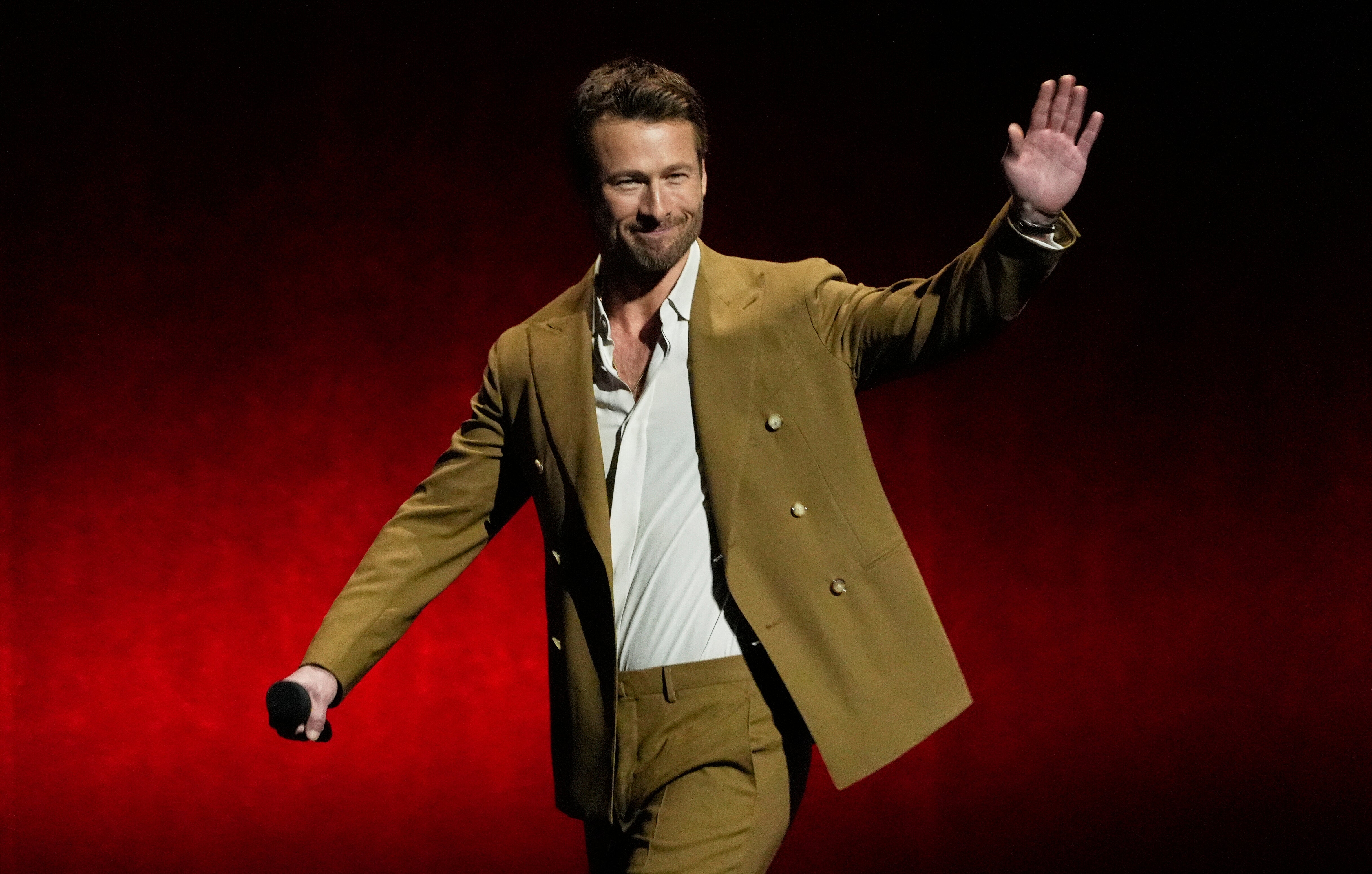 The actor says he’s a fan of this celebrity’s work, but ‘not a fan of their choices