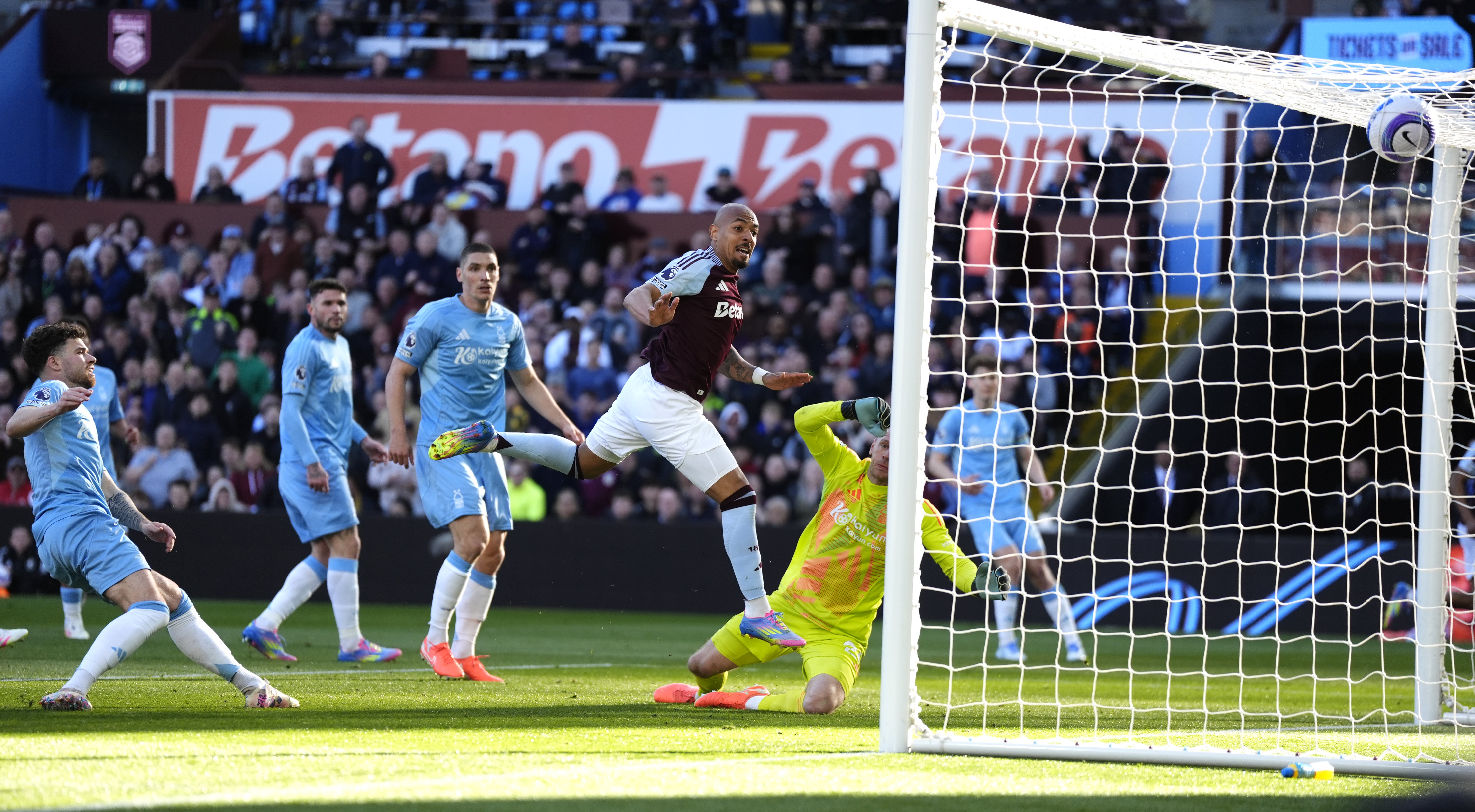 Donyell Malen, centre, puts Villa 2-0 in front (Nick Potts/PA)