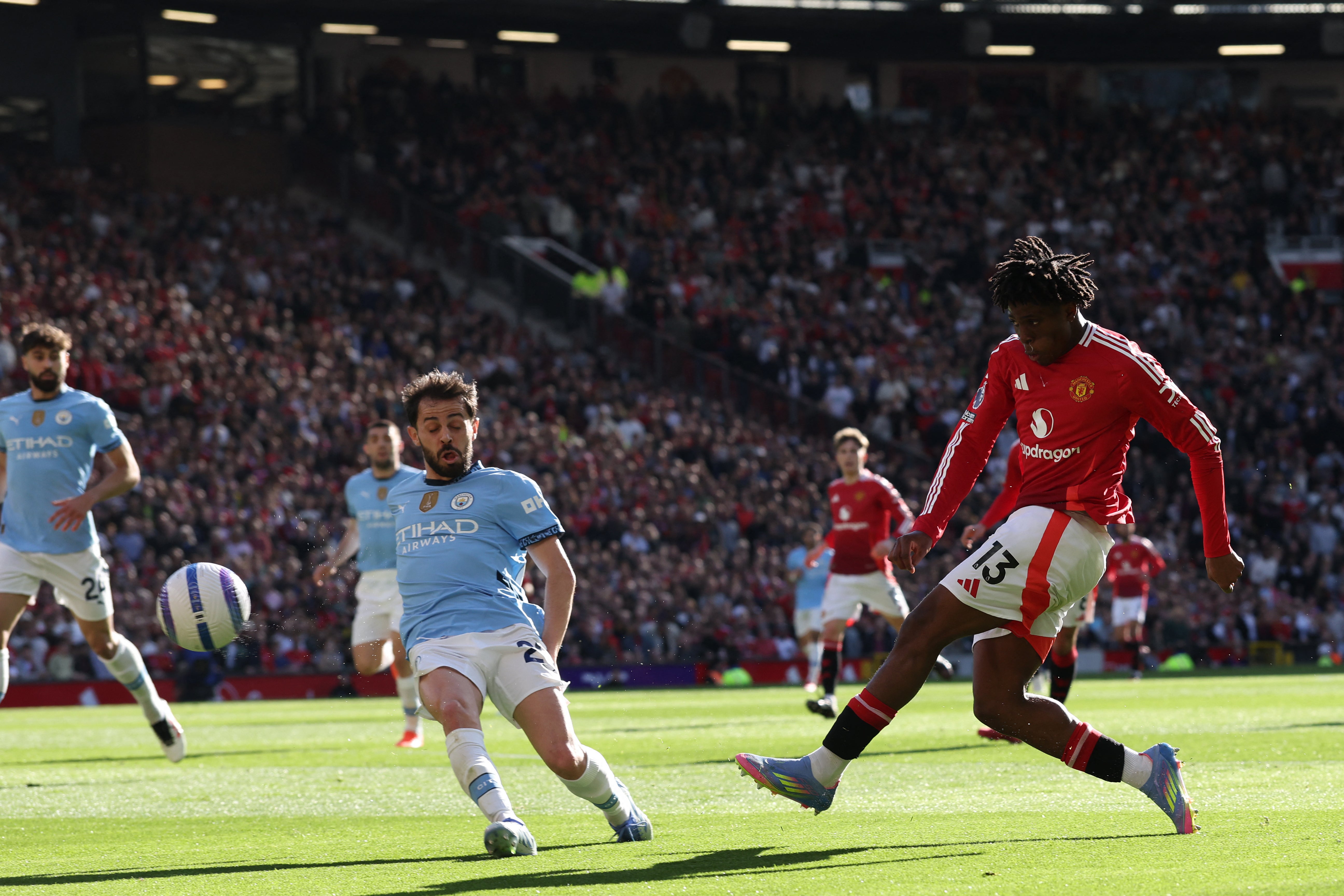 Patrick Dorgu showed moments of promise against Manchester City but lacked an end product