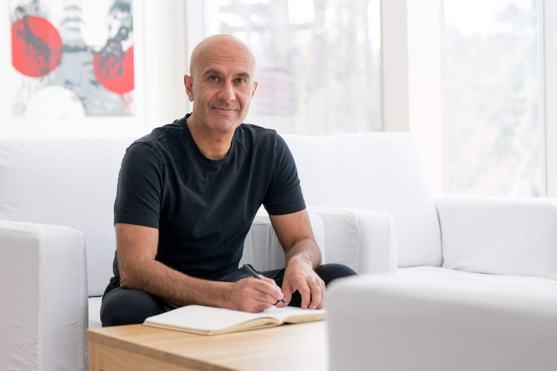 Robin Sharma says consistency unlocks a happier life