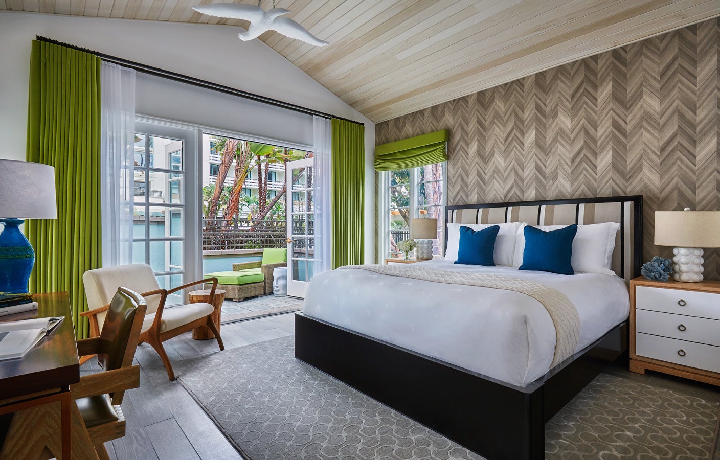 Searching for a coastal vibe? Fairmont Miramar’s rooms feel as if you have stepped into a Californian beach house