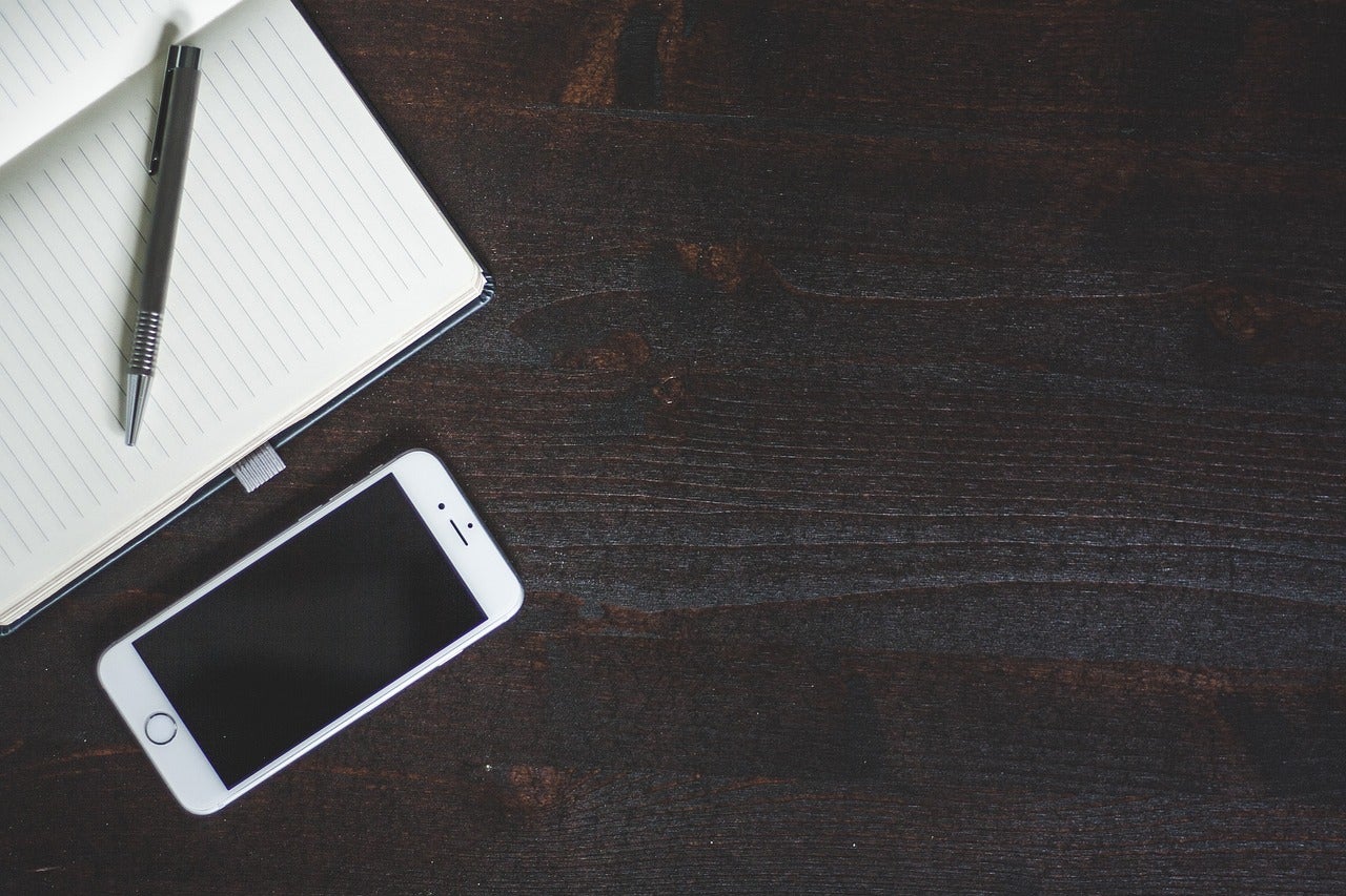 ‘No texting in meetings’: Why we all forgot how to behave at work Device addict? Smartphones have replaced the humble pen and paper in meetings