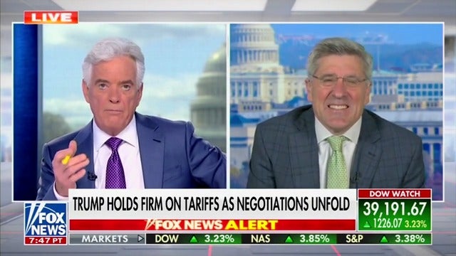 Former Trump adviser Stephen Moore and Fox News anchor John Roberts suggest that Trump could win a Nobel Prize over his tariffs.