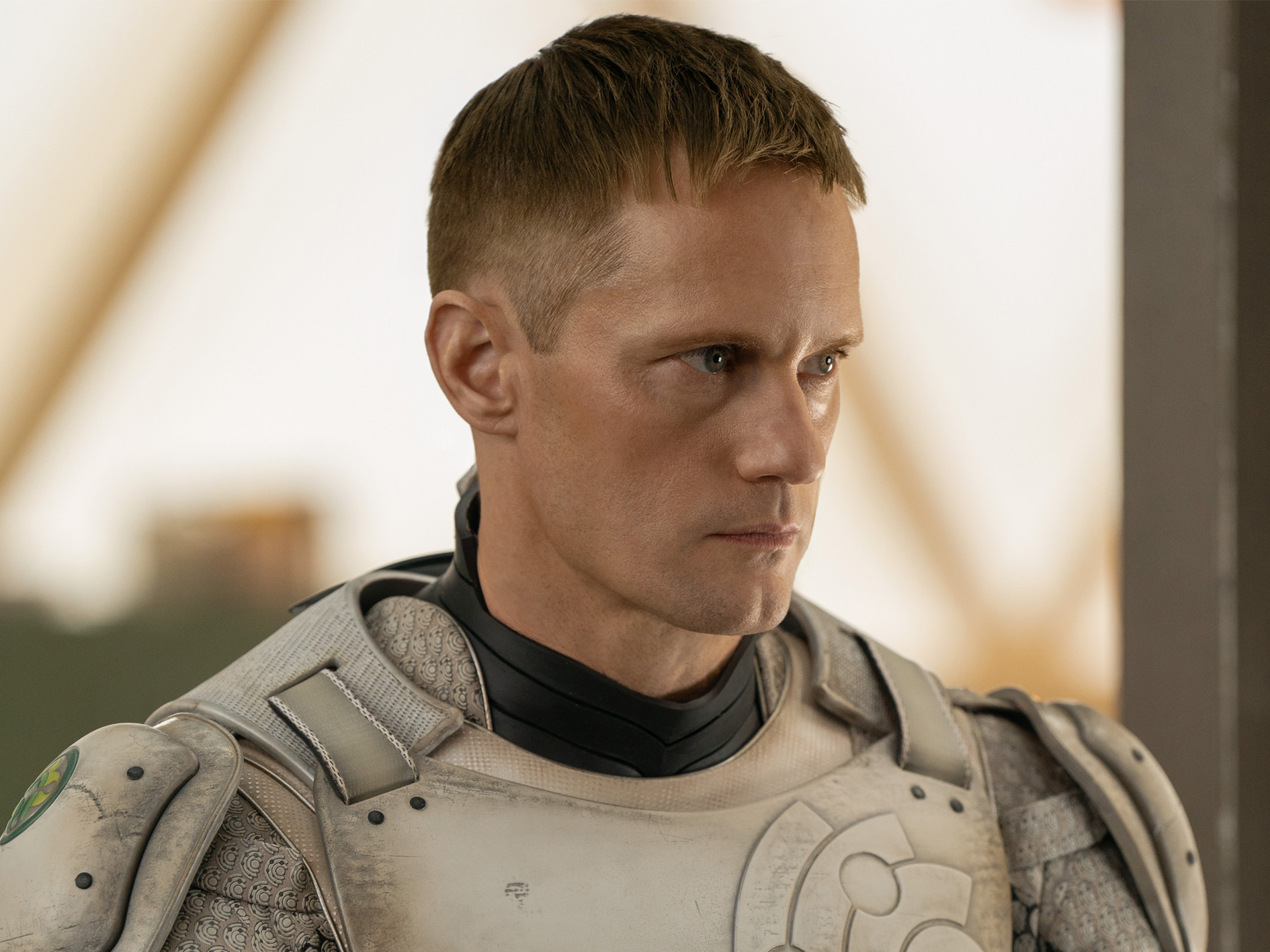 Alexander Skarsgård stars in Apple TV+ original ‘Murderbot’