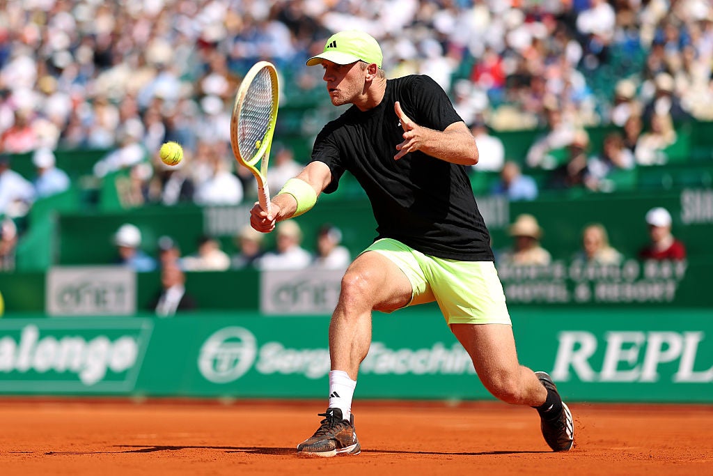 Davidovich Fokina apologised for how he behaved on the court