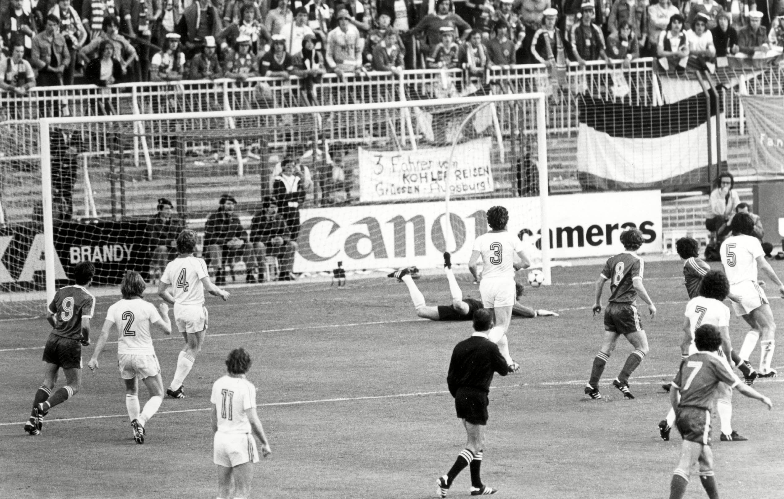 Hamburg versus Nottingham Forest at the 1979/80 European Cup