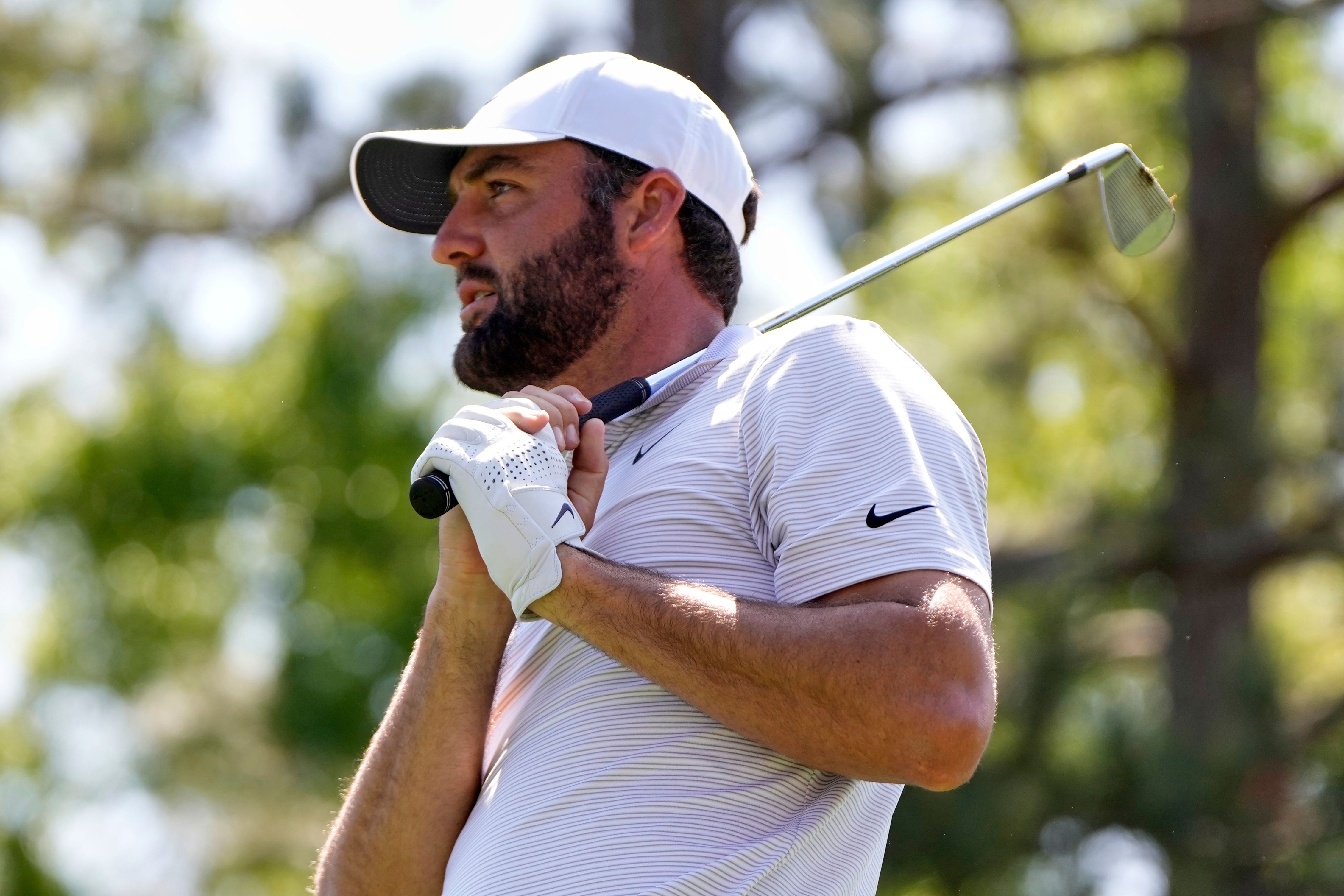Scheffler udělal zlověstný start, ale McIlroy se podíval na kurz, aby odpovídal jeho skóre