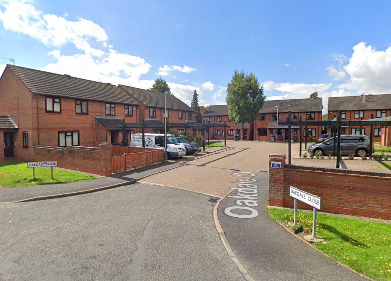 Police were called to Oakdale Close (pictured)