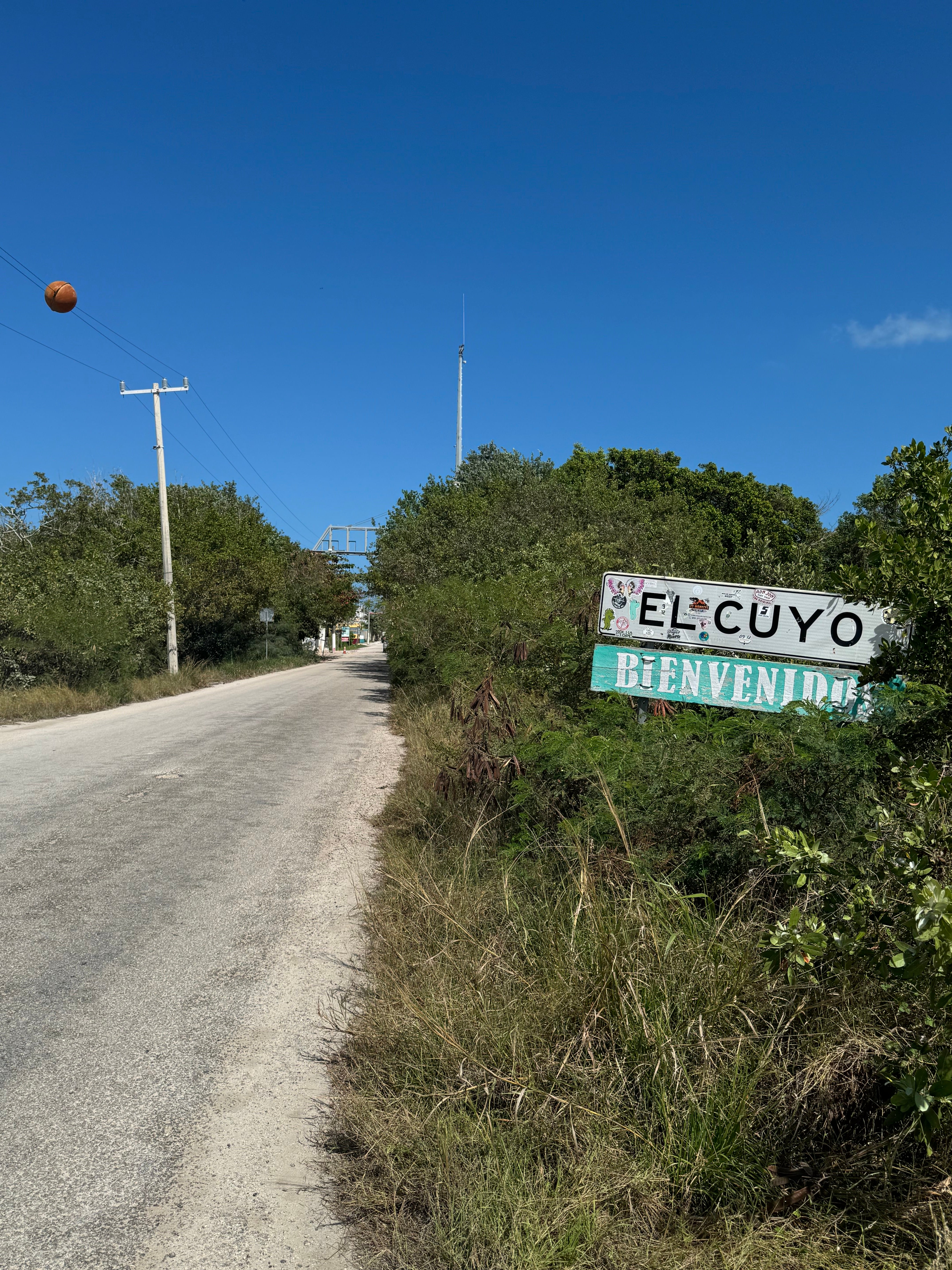 The road into the unassuming El Cuyo