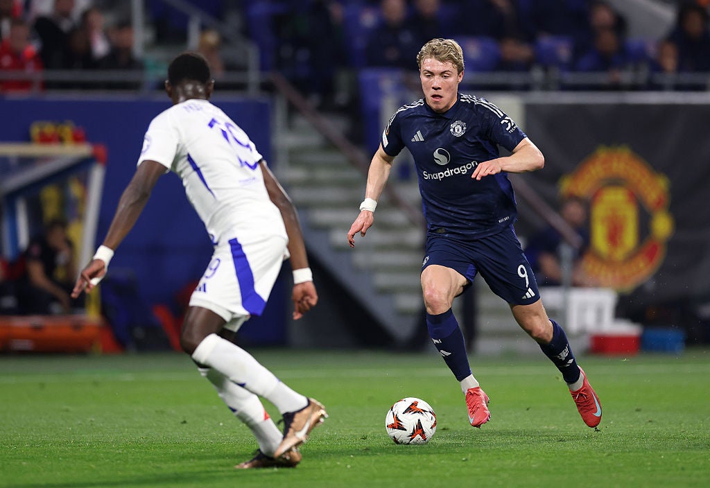 Hojlund's performances at striker are becoming a major worry for Amorim