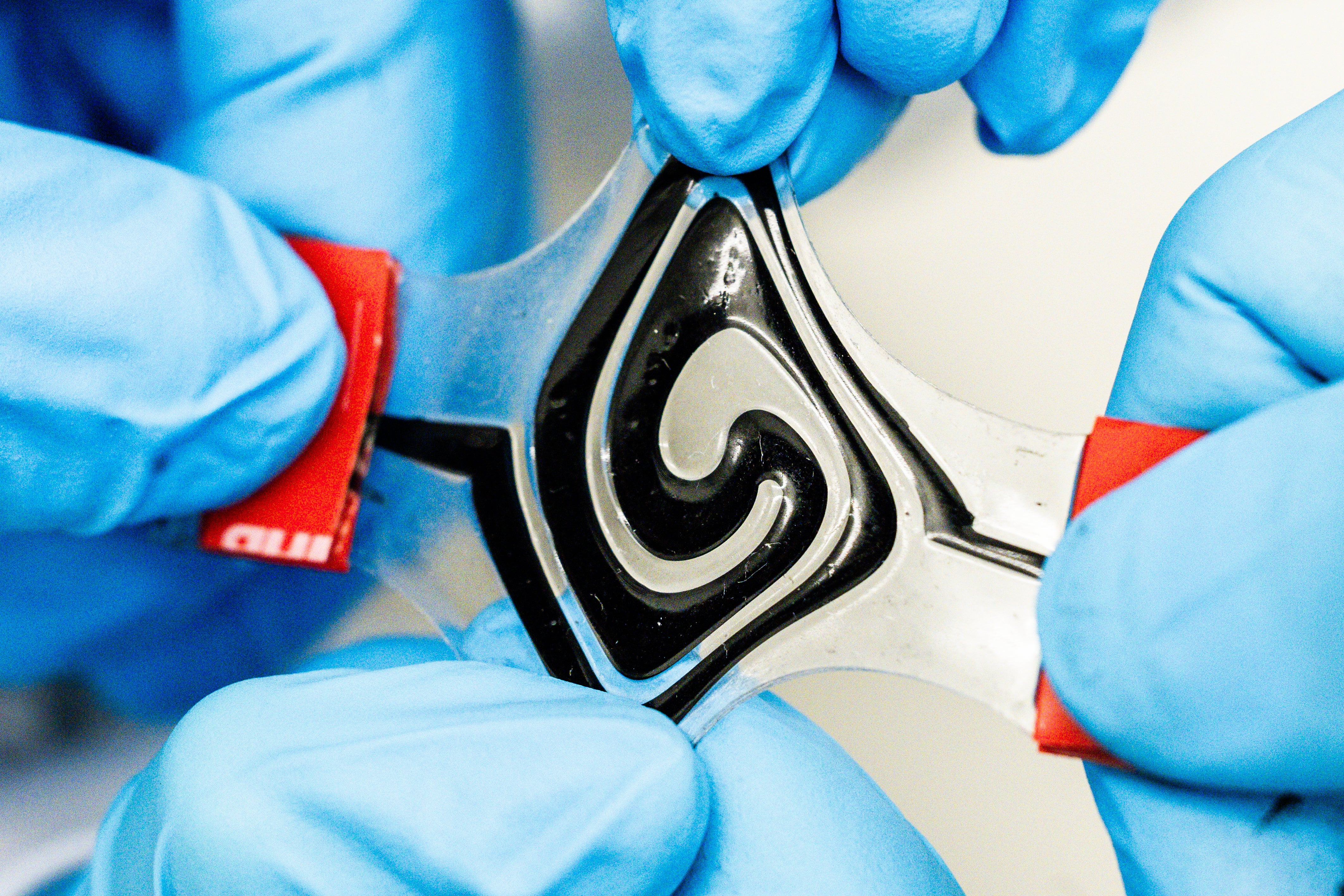 The battery developed by researchers at Linköping University in Sweden can take any shape