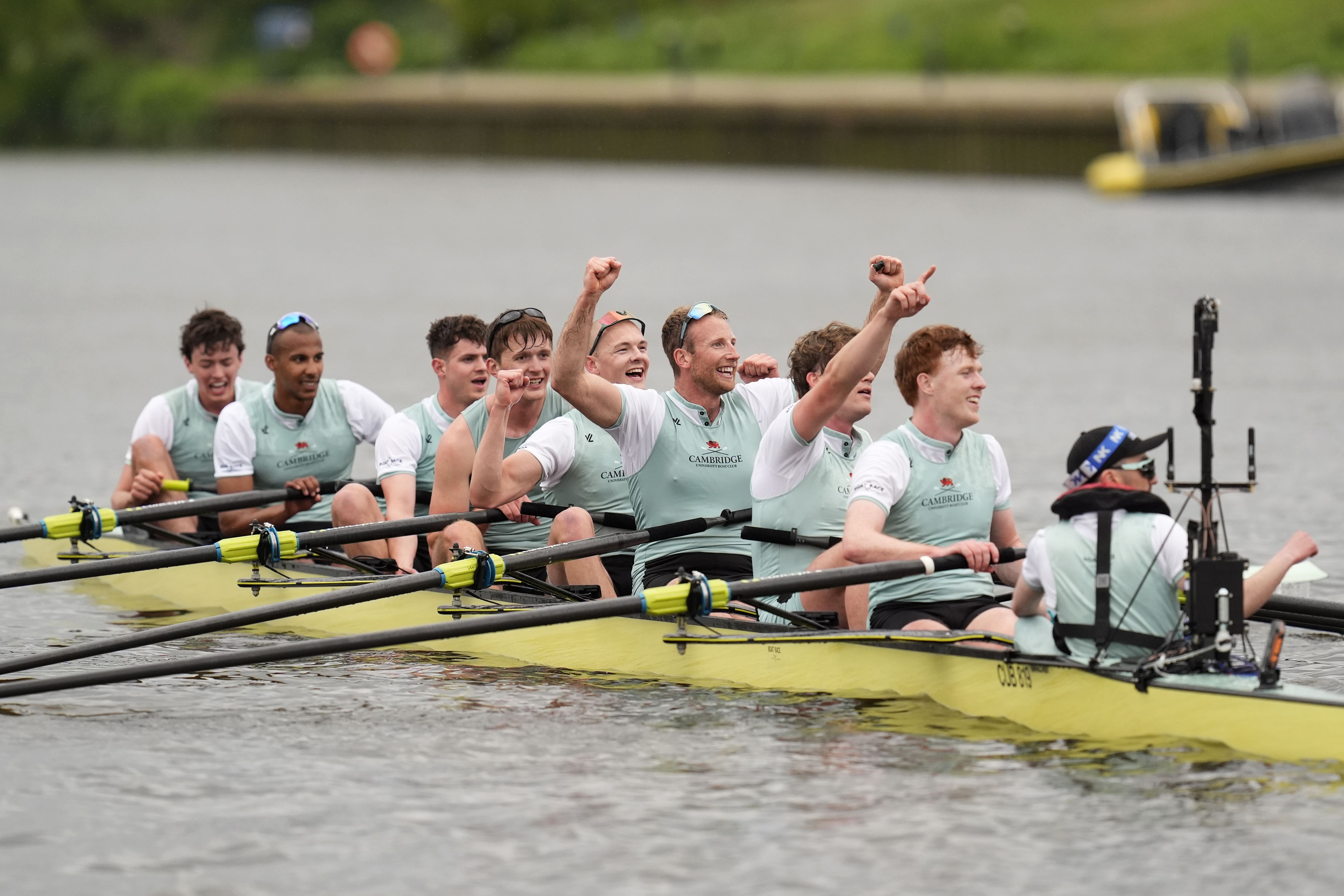 Cambridge men’s team completed a comprehensive win over Oxford in the Boat Race