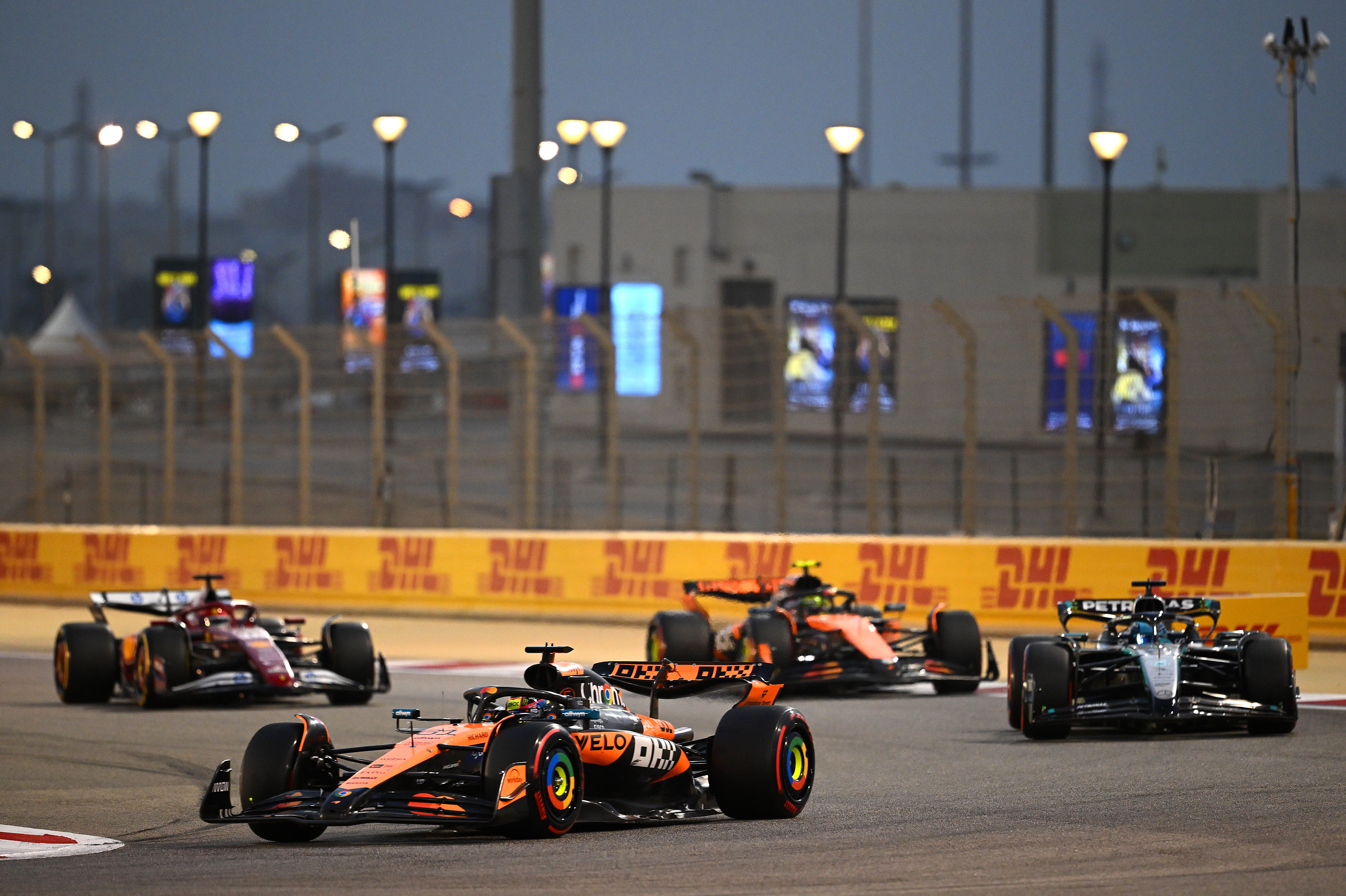 F1 Bahrain GP LIVE: Race latest updates with Norris receiving penalty and trailing leader Piastri