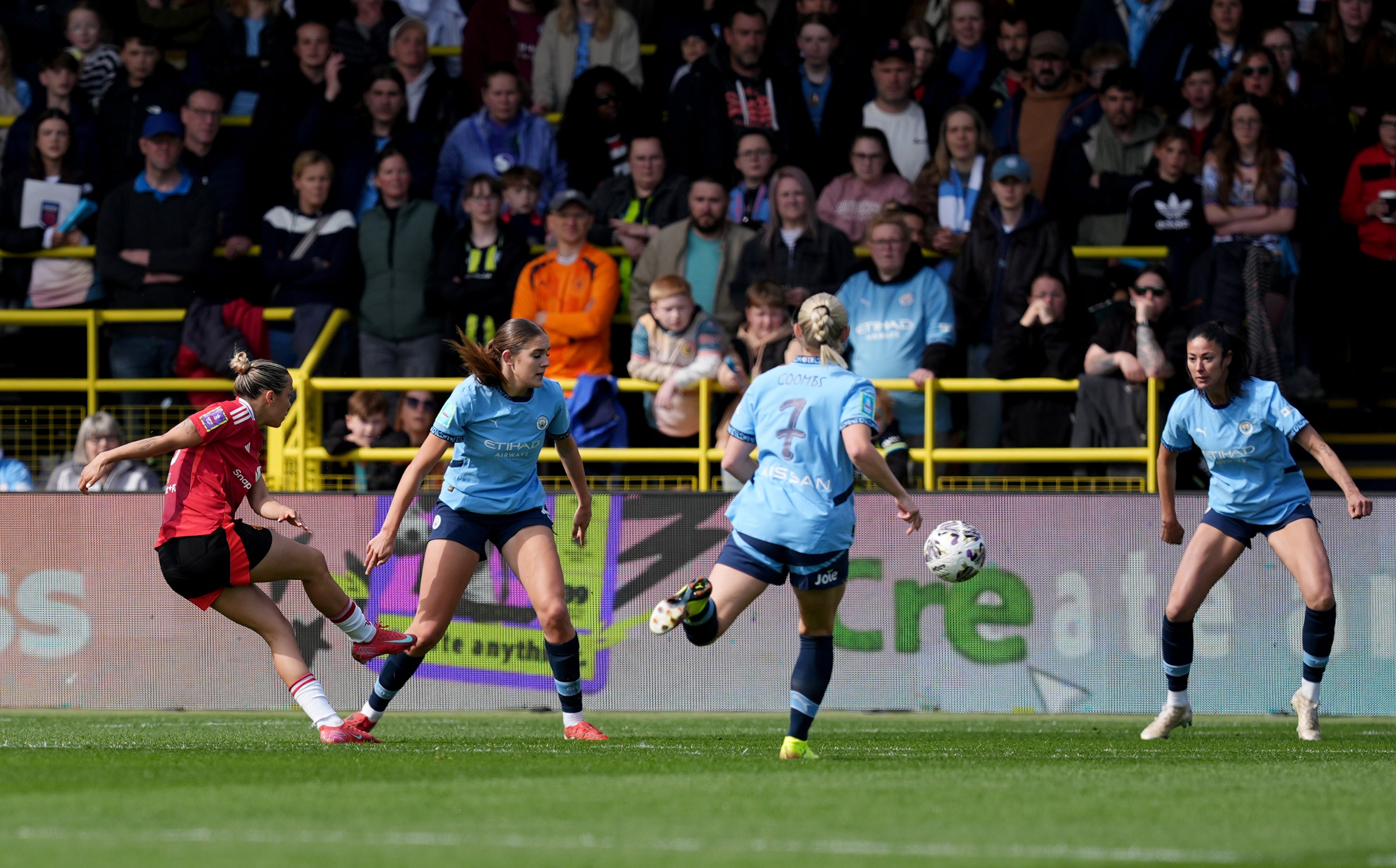 Celin Bizet puts Manchester United ahead early on