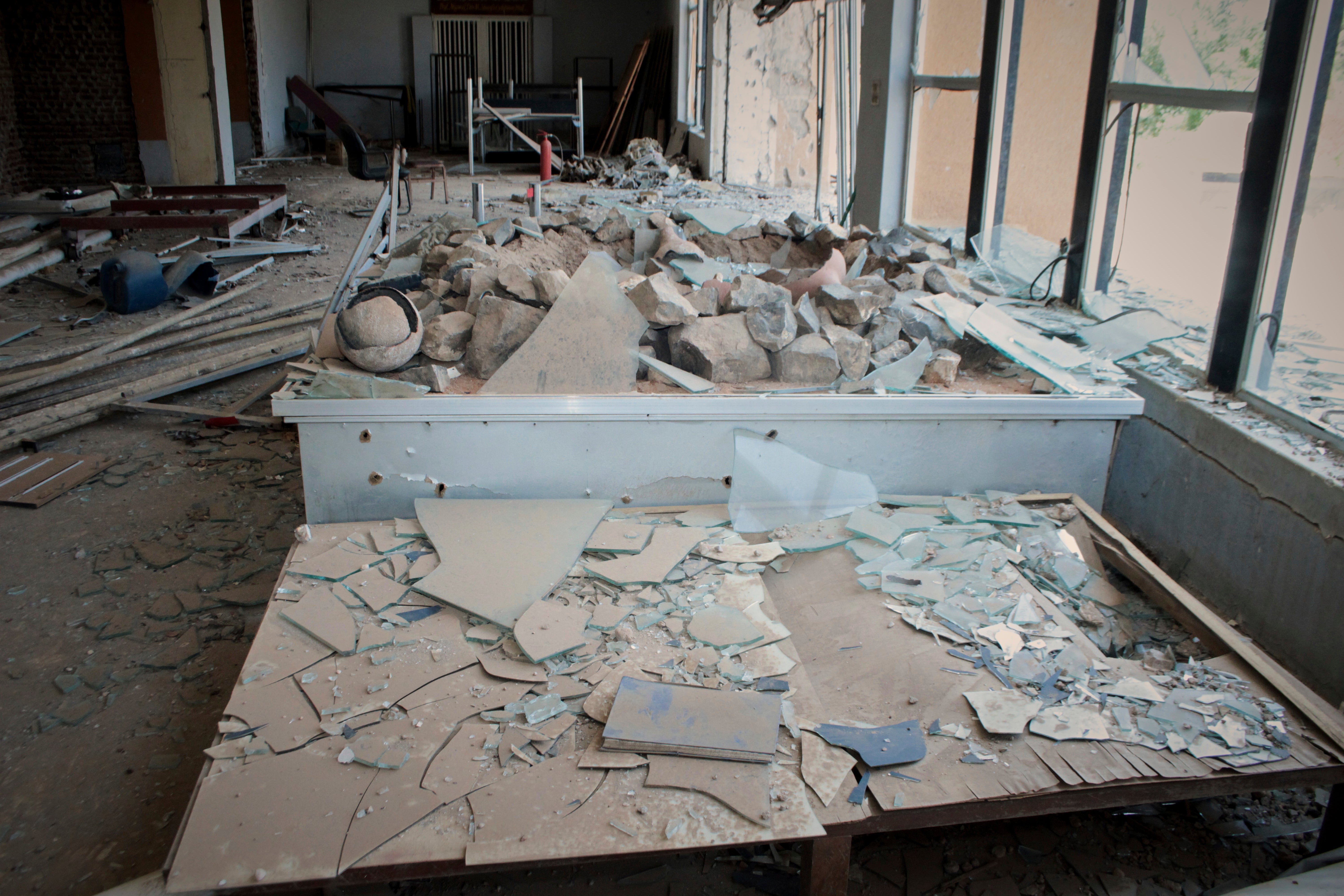 Antiquities vitrines are seen broken and collections were stolen at Sudan National Museum, the home to the country's largest artifacts that date to different eras of Sudanese history, after nearly two years of war between the army and paramilitary Rapid Support Forces (RSF), in Khartoum, Sudan, Thursday, April 3, 2025. (AP Photo/Khaled Abd Al Gader)