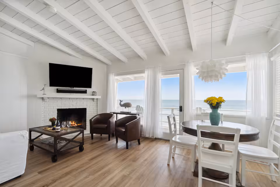 The next best thing to being in the ocean is having impeccable views of of the bright blue vista