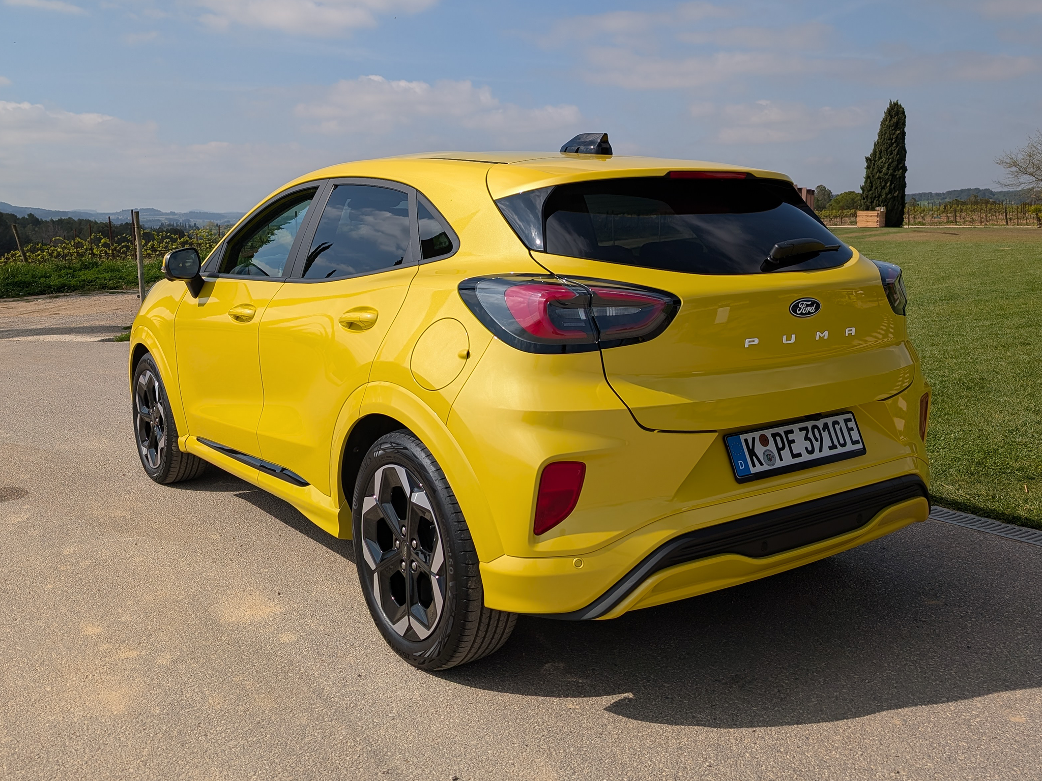 The Ford Power Promise could be worth loads to new EV owners in need of their first wall mounted home charger