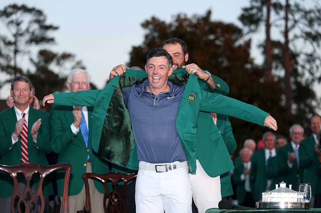 Obhájce šampiona Scottie Schefflerová dává zelenou bundu na kariéru Grand Slam-vítěz McIlroy