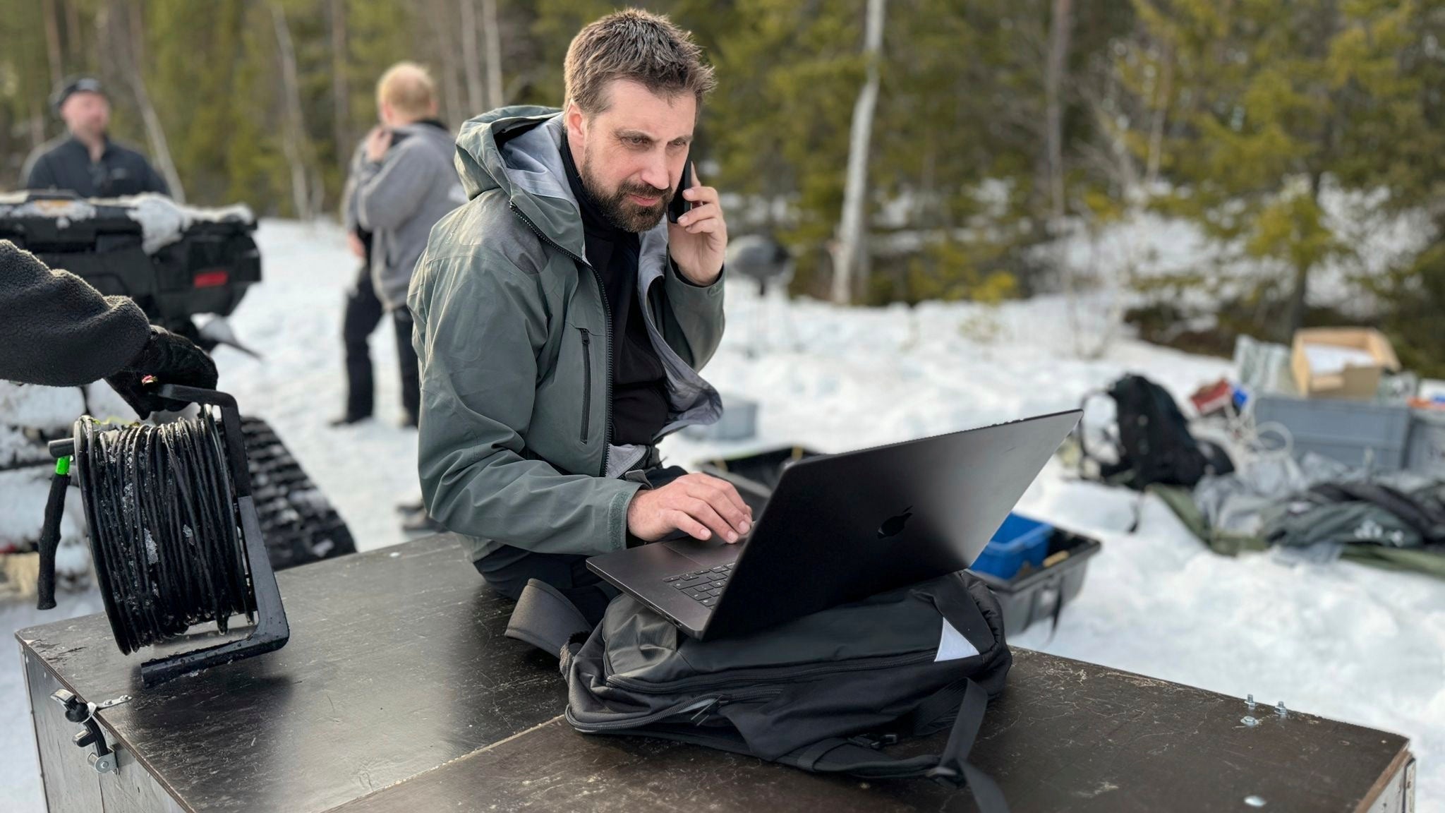 The crew of up to 15 people works out of SVT’s control room in Umeå, producing the show at a distance to avoid interfering with the migration