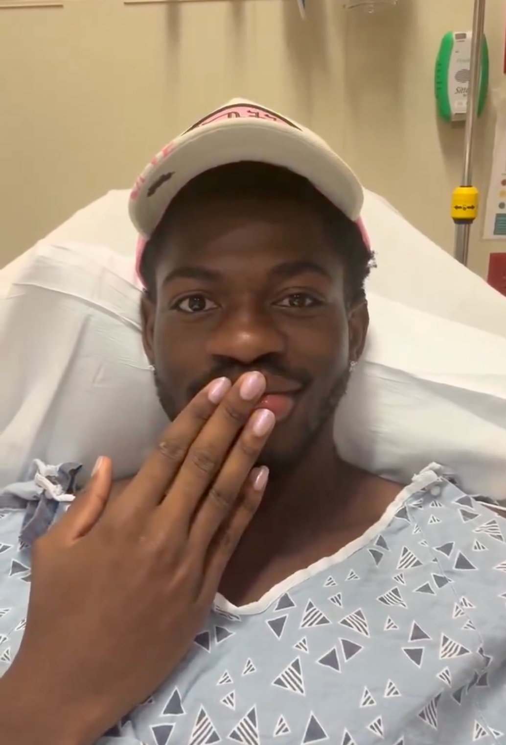 Lil Nas X has revealed he was rushed to hospital after experiencing partial face paralysis