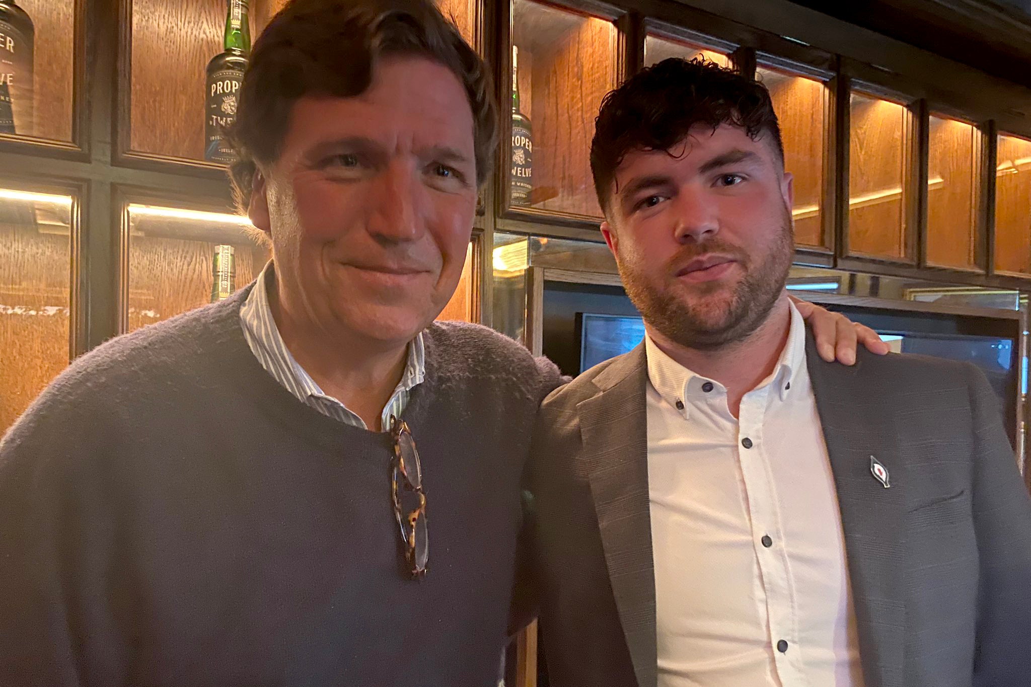 Tucker Carlson and South Dublin County Councillor Glen Moore inside McGregor’s The Black Forge pub on Tuesday