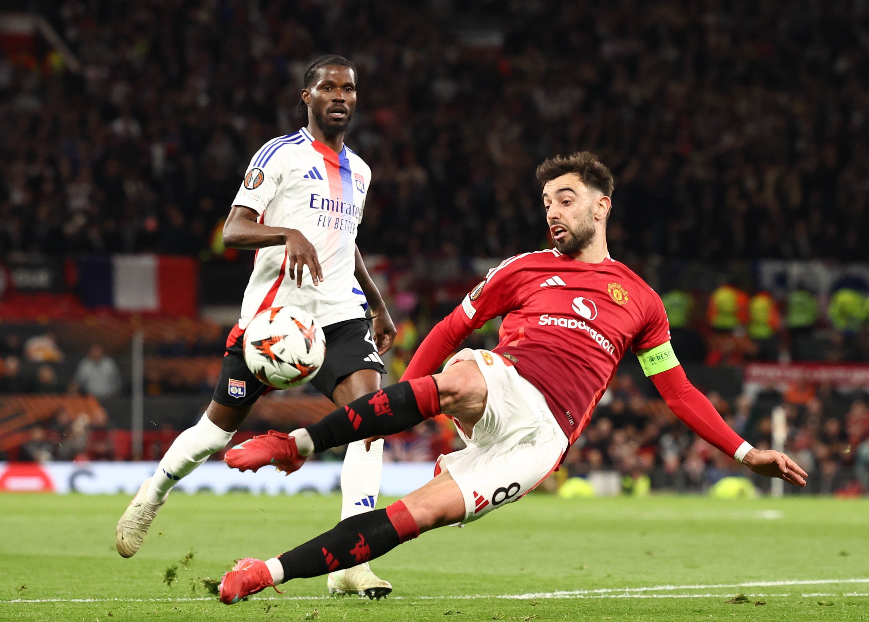 Bruno Fernandes started the match well and hit the crossbar with a superb volley