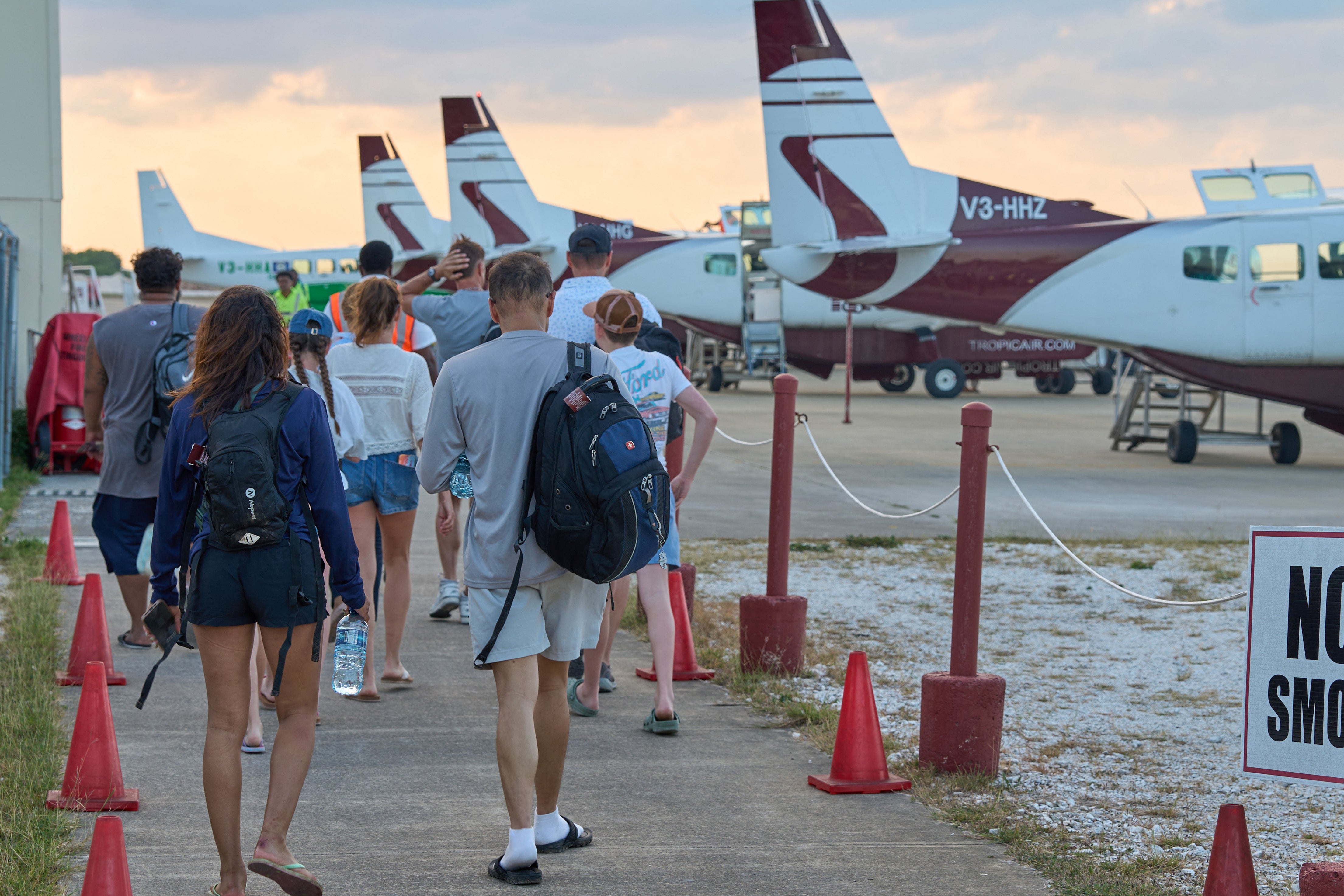 Knife-wielding US citizen shot dead after hijacking small plane in Belize