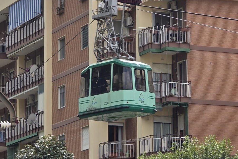 A British couple have died in a cable crash near Naples (Gennaro Carotenuto/PA)