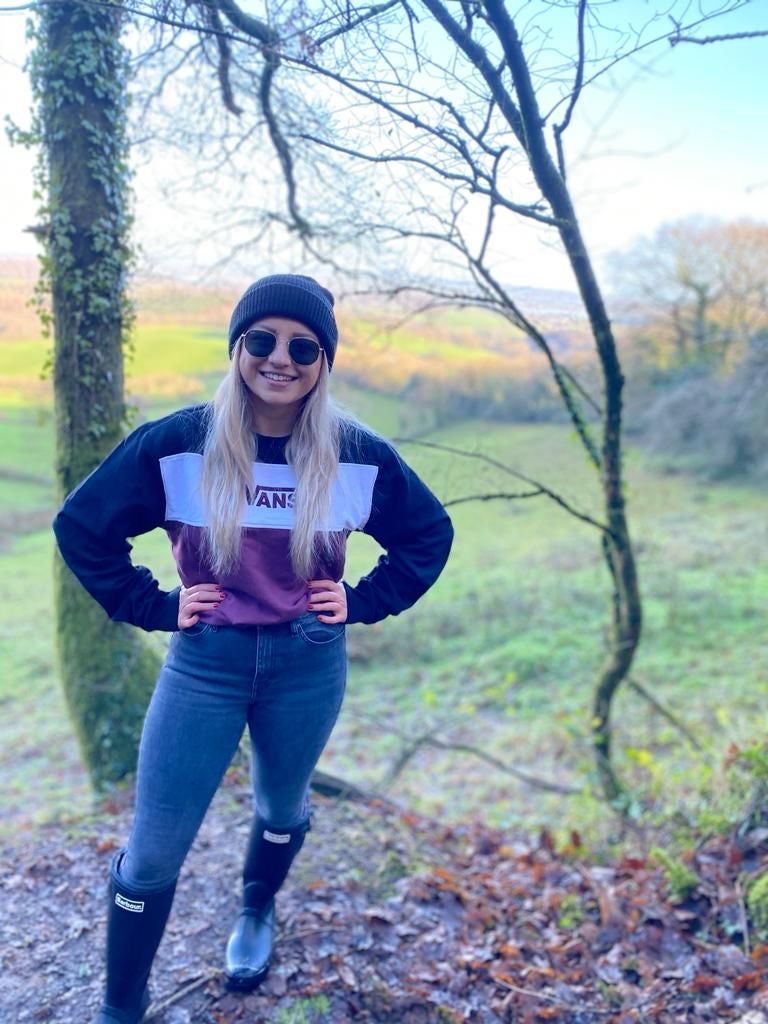 ‘Athletic’ woman dies after lower back pain was misdiagnosed as sciatica - The Independent