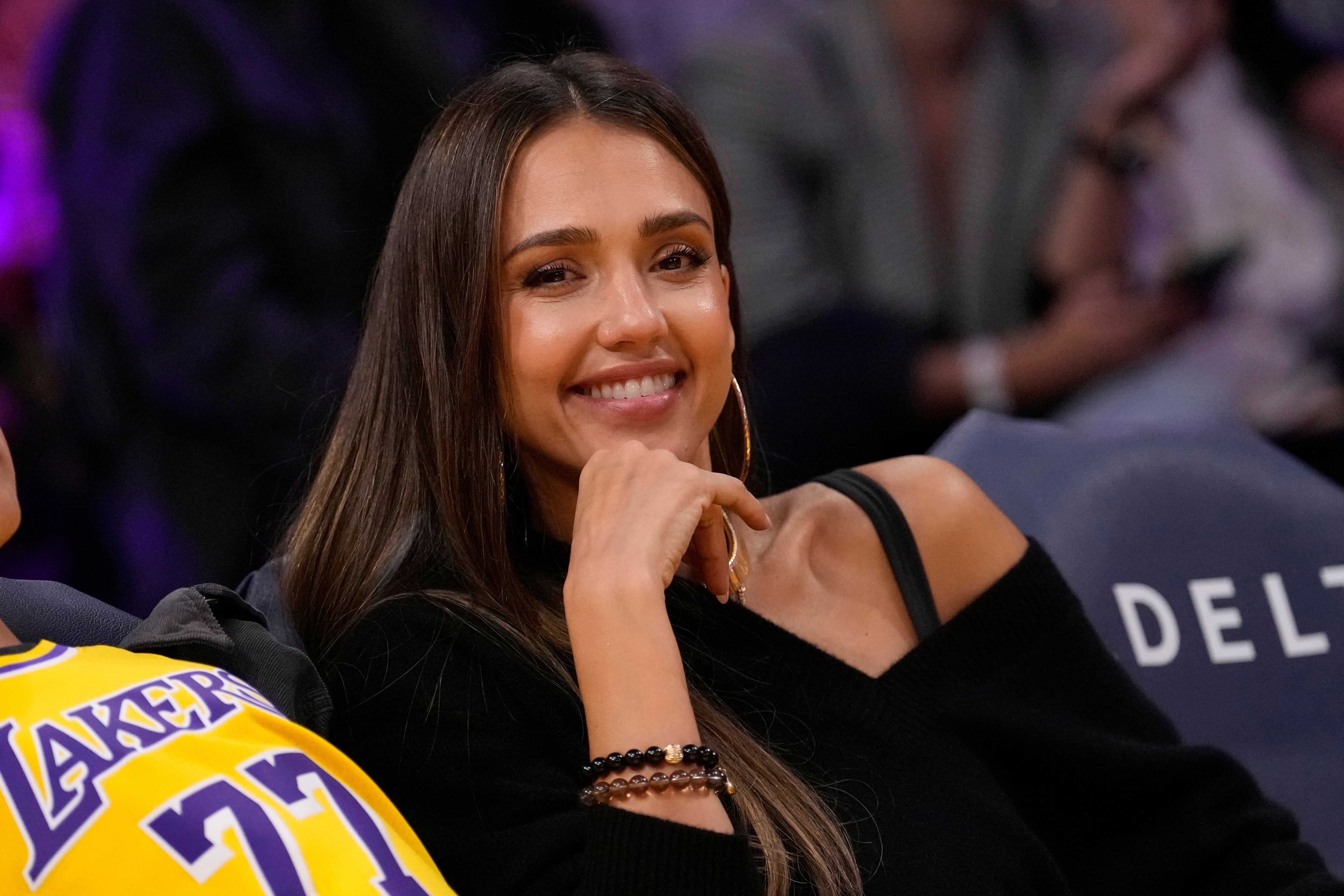 Rockets Lakers Basketball