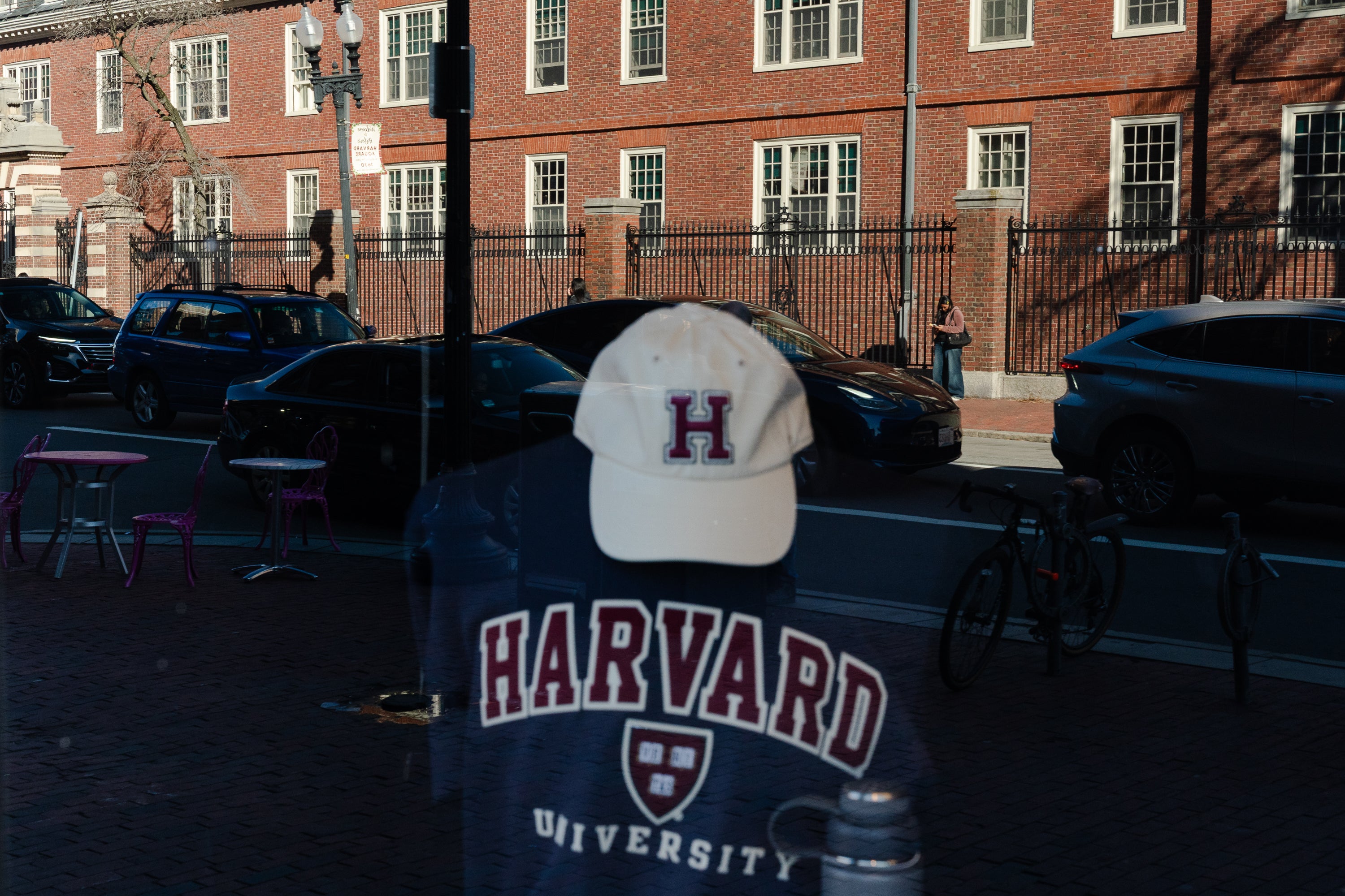 In the latest battle between Harvard University and the Trump administration, White House officials are reportedly planning to claw back another $1 billion in federal funding