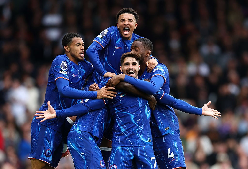 Neto pozdní vítěz o víkendu zajistil, že Chelsea zůstane v soutěži pro pět nejlepších