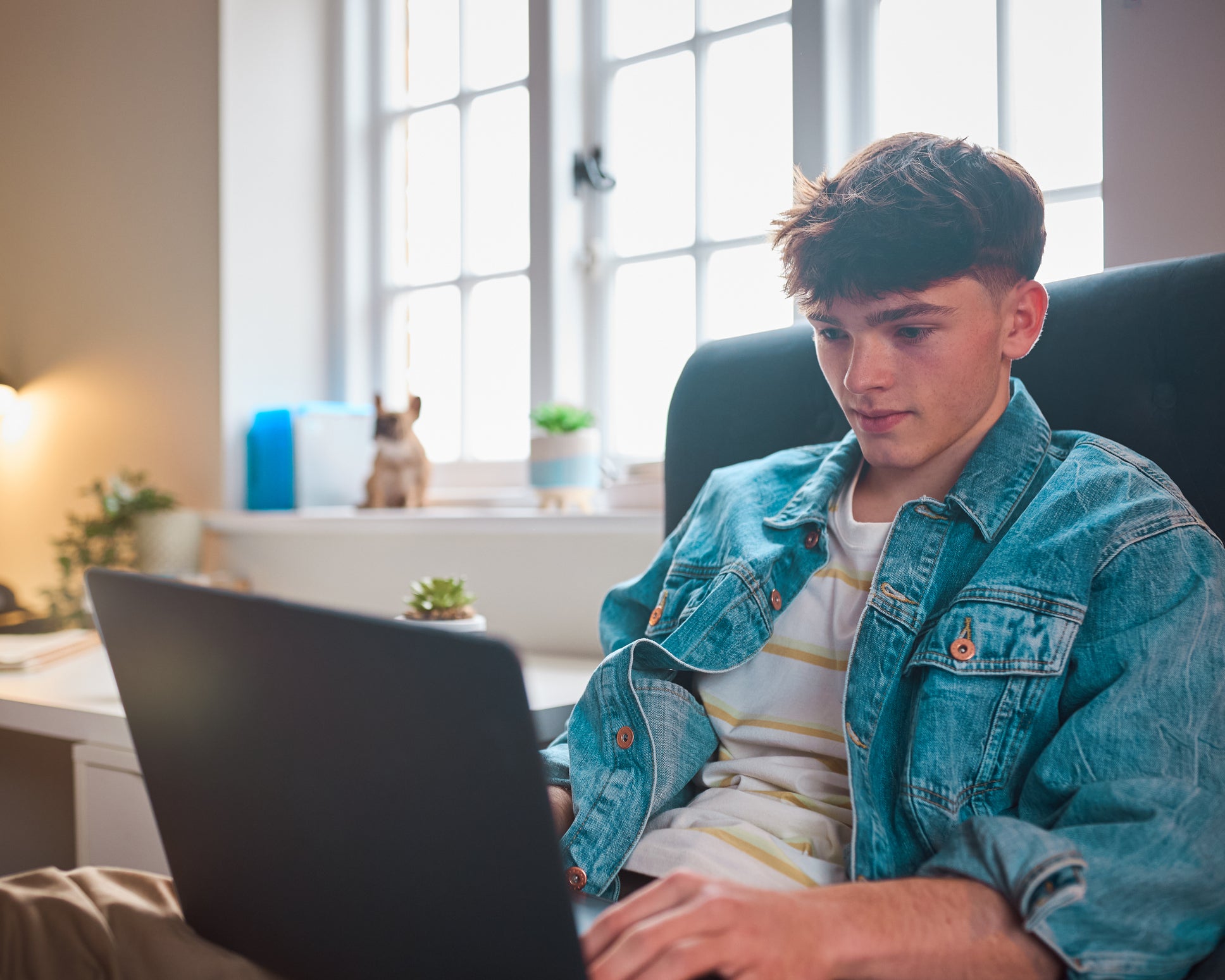 Young men who follow masculinity influencers had more restrictive beliefs about a man’s role in society than those who didn’t