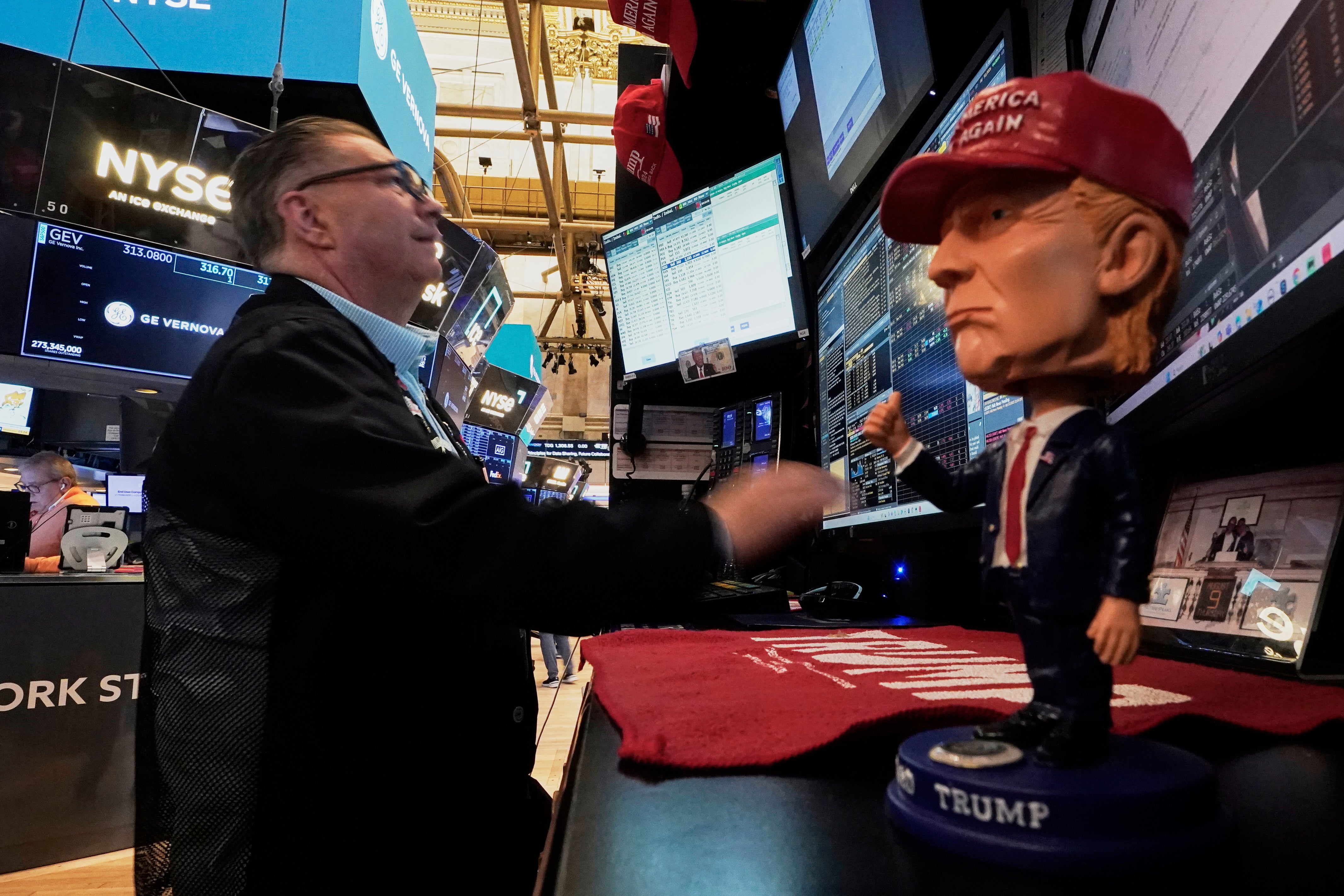 APTOPIX Financial Markets Wall Street