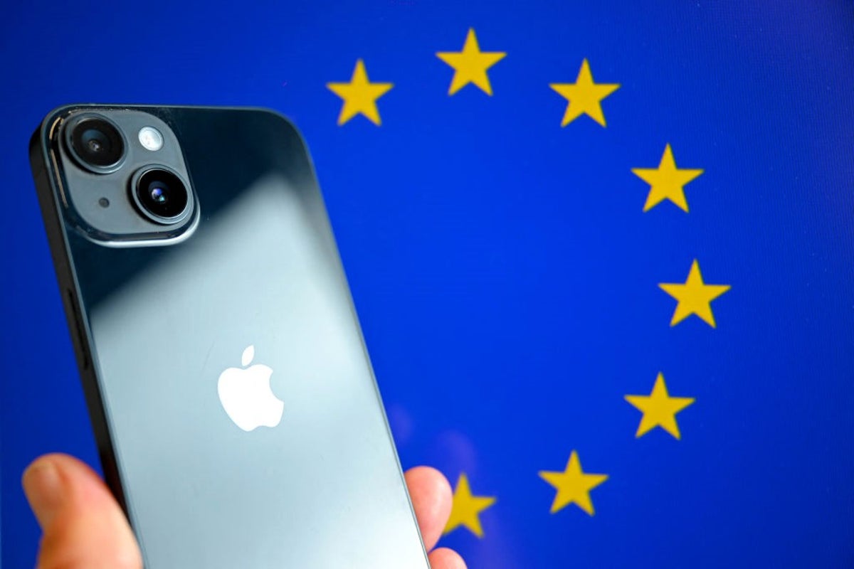 Apple fined €500m for breaking competition rules in Europe