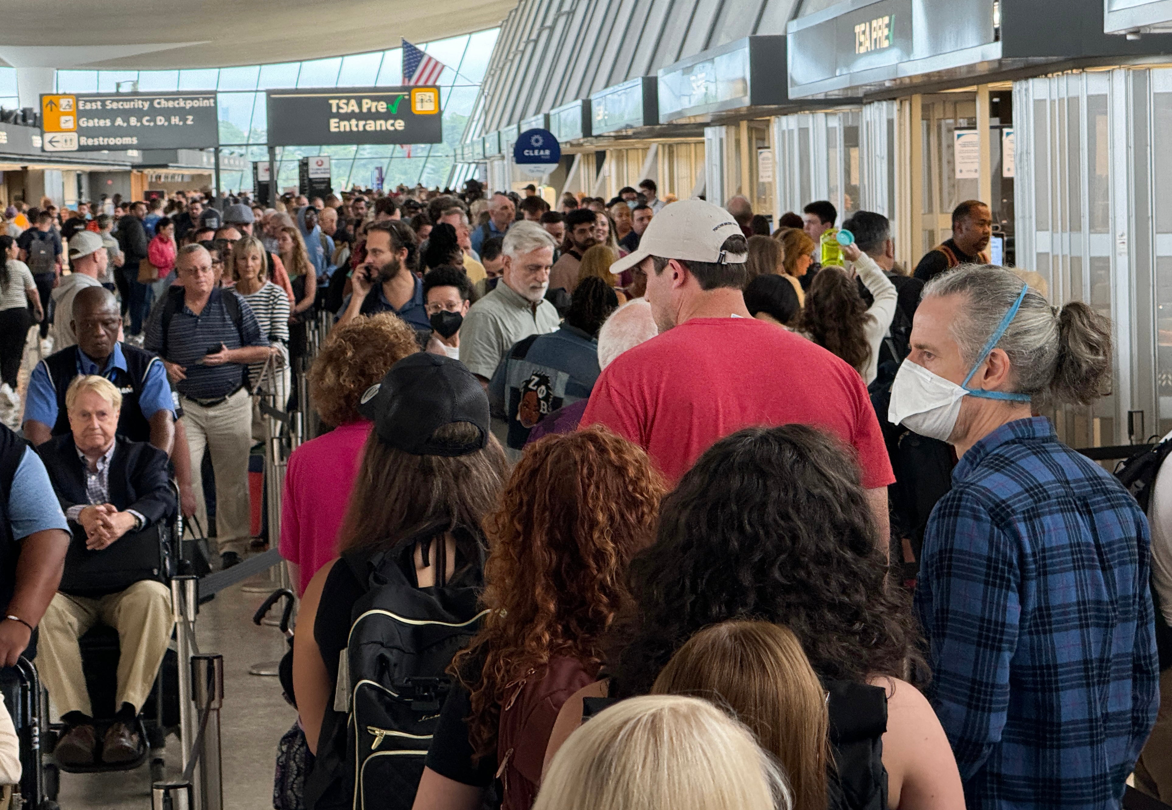 Cannon's family says American Airlines crew cleared out all the passengers aboard his flight before they called for help