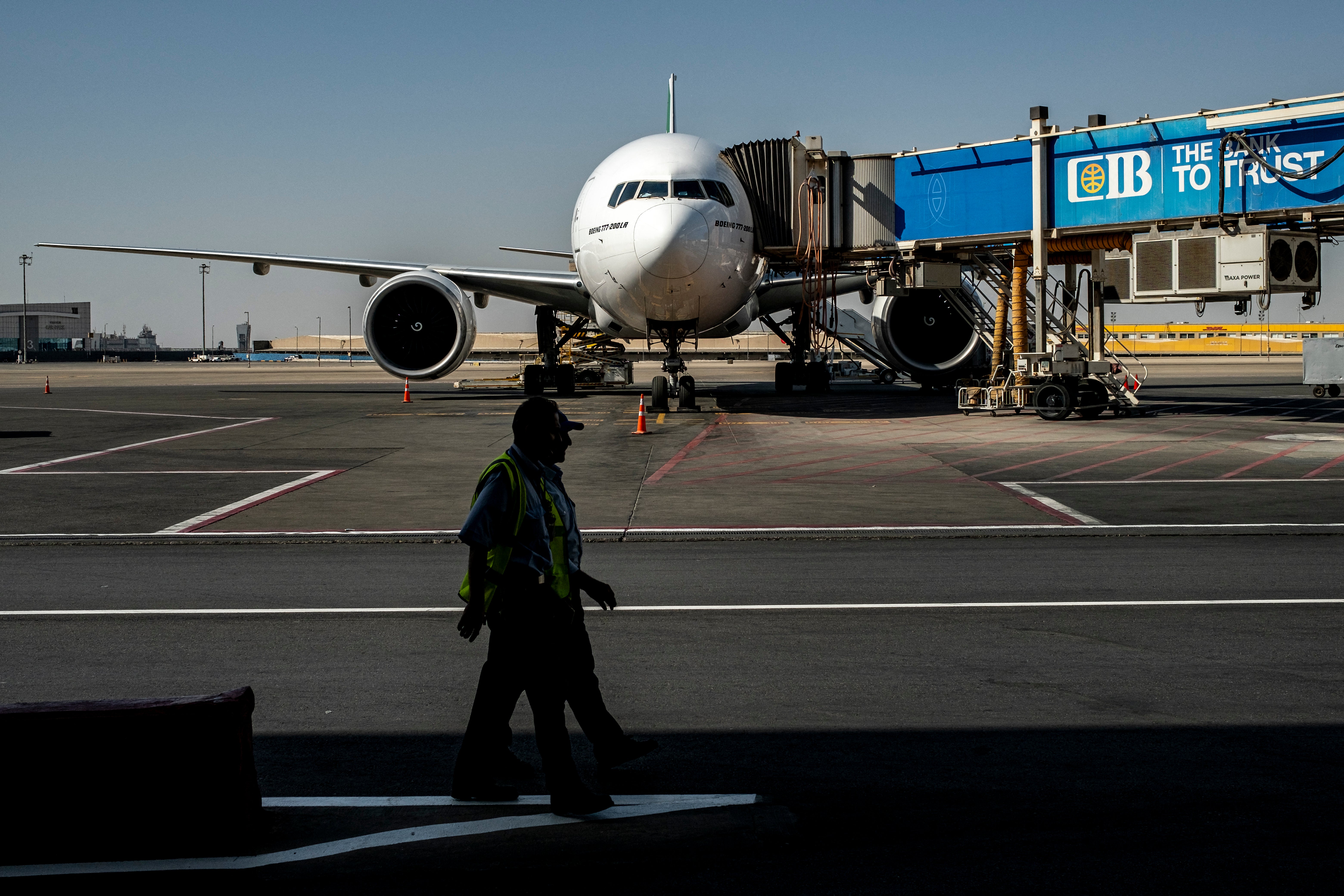 John Cannon collapsed on the jetway after his first flight of the day, according to a lawsuit filed by his son