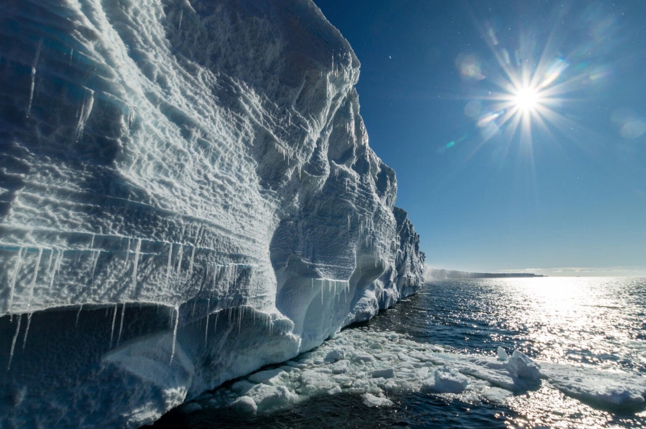 During the ice age, an ice sheet covering much of the British and Irish Isles was retreating due to a warming climate